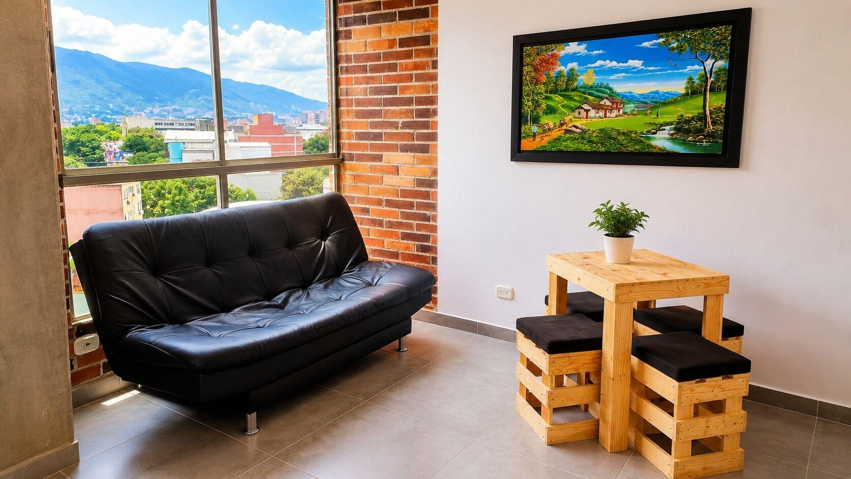 Varios Best Laureles location and price