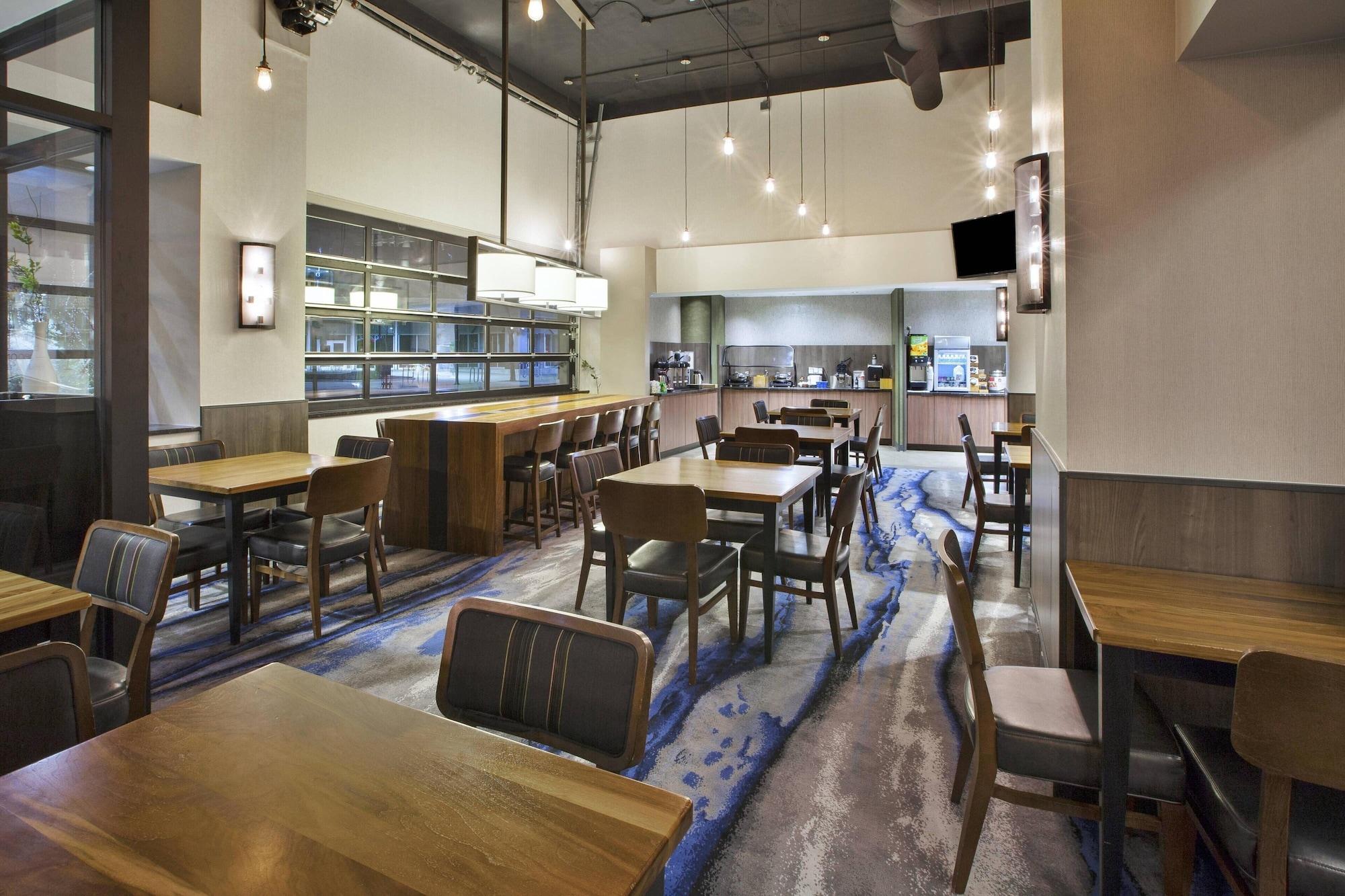 Restaurant Fairfield Inn & Suites by Marriott Milwaukee Downtown