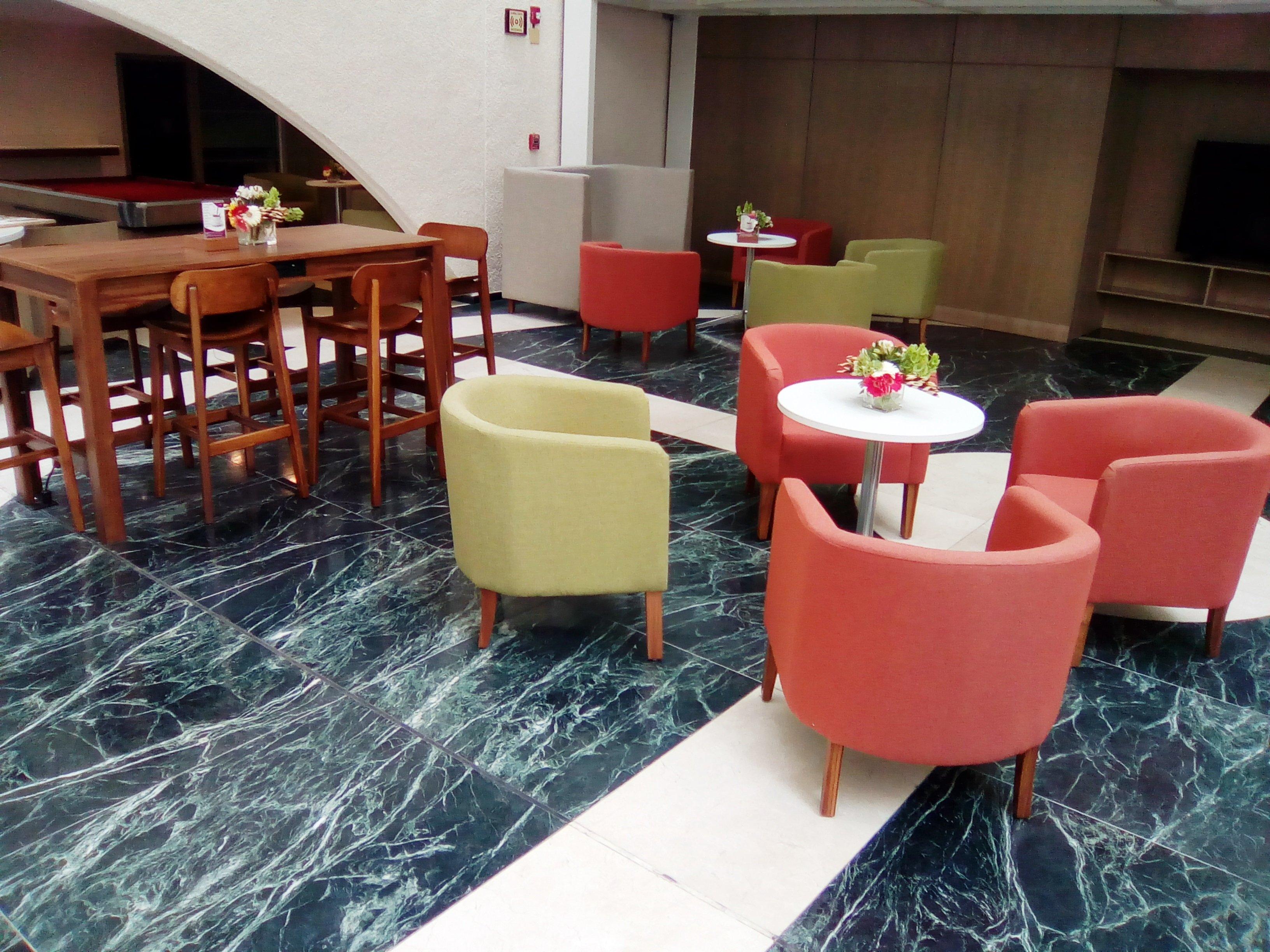 Vista Lobby Crowne Plaza Toluca Lancaster by IHG