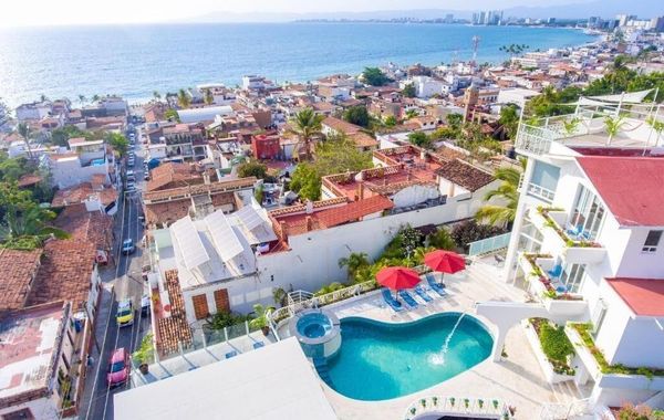 La Casa Blanca - Hoteles cerca de Malecón en Puerto Vallarta