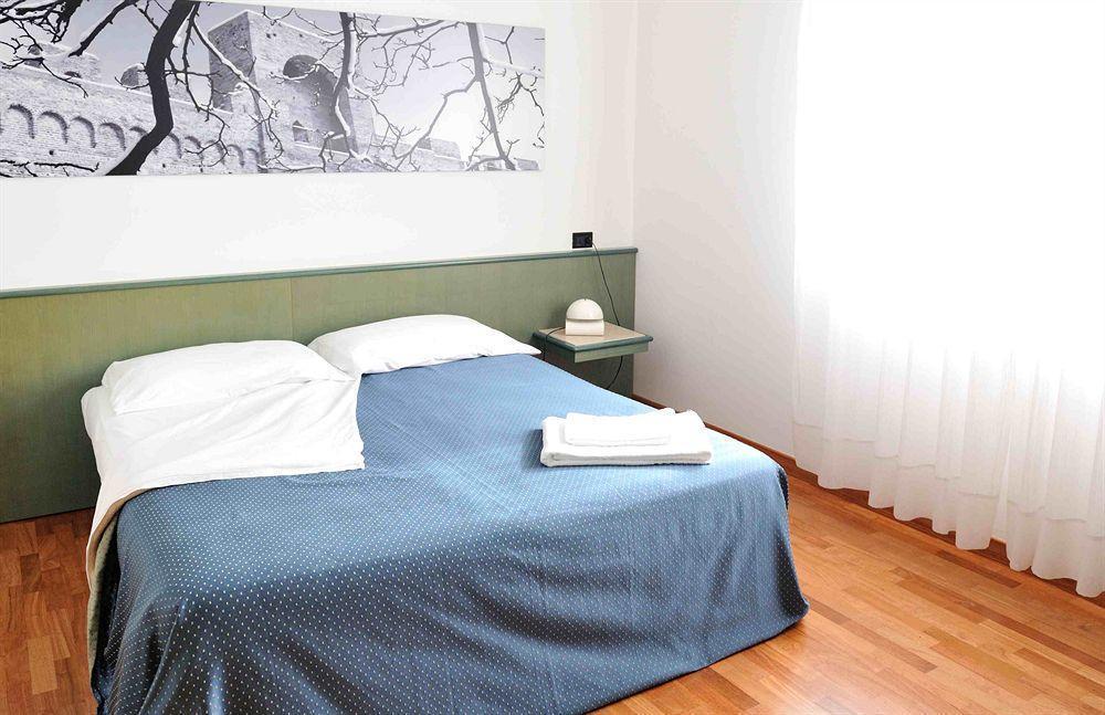 Vista Exterior Hotel Rometta