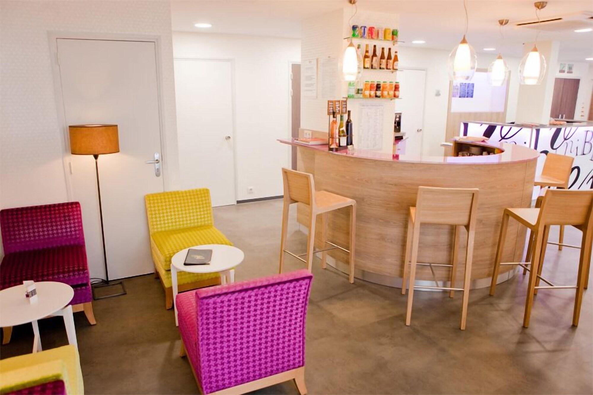 Bar/Salón Hotel Anne de Bretagne