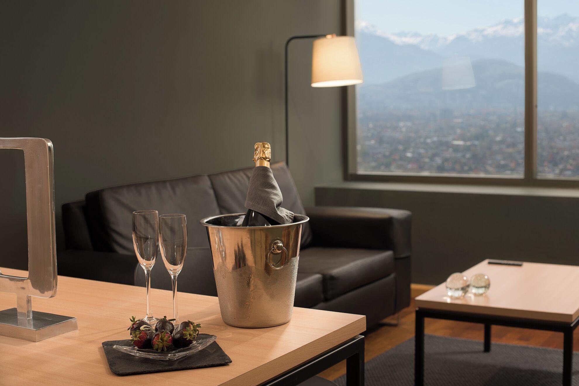 Restaurant Boulevard Suites Hotel