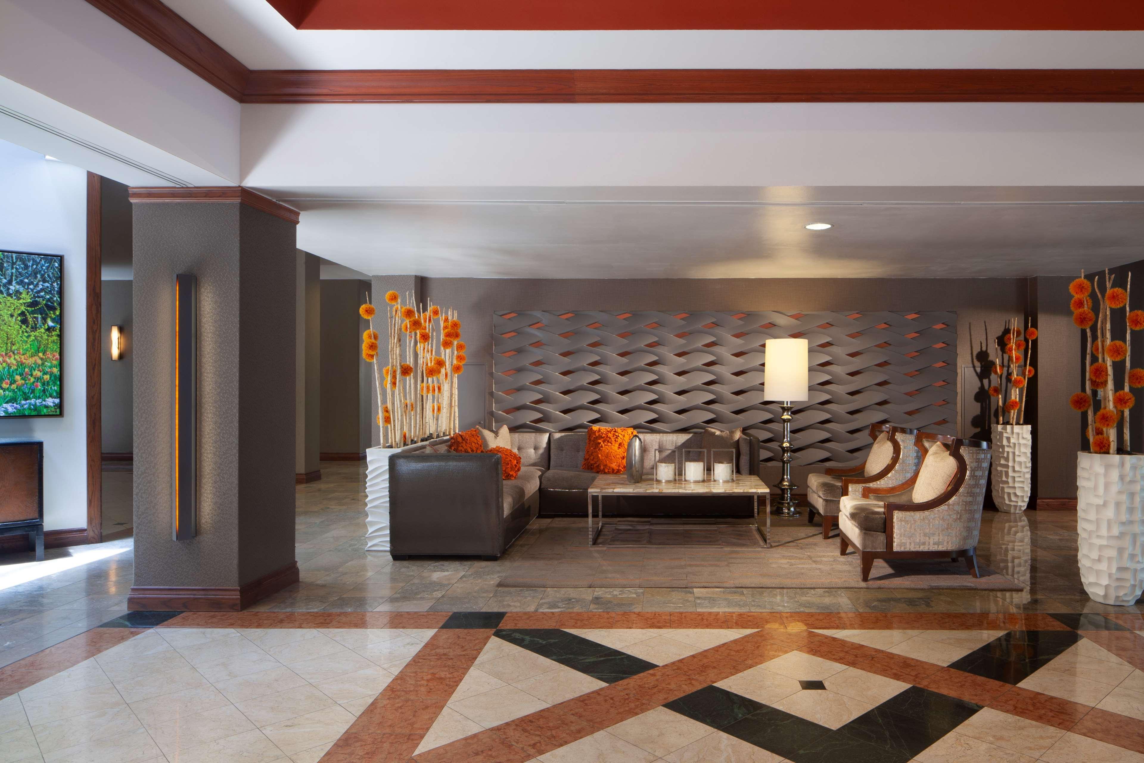 Vista Lobby Embassy Suites by Hilton Dallas Near the Galleria