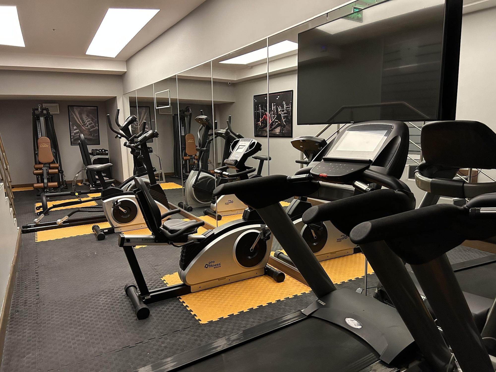 Gimnasio Best Western Premier Karsiyaka Convention & Spa Hotel