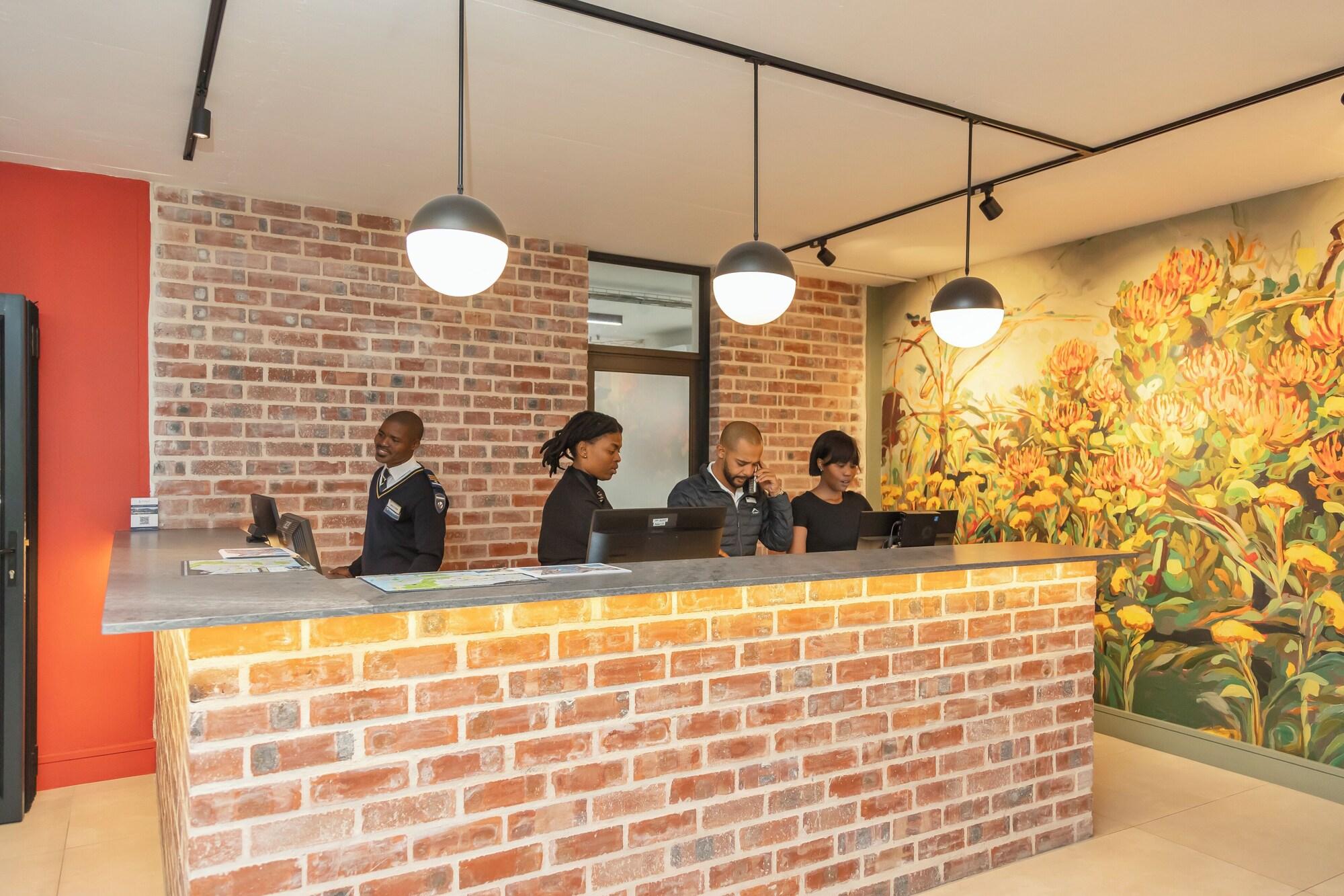 Vista Lobby Waterfront Village