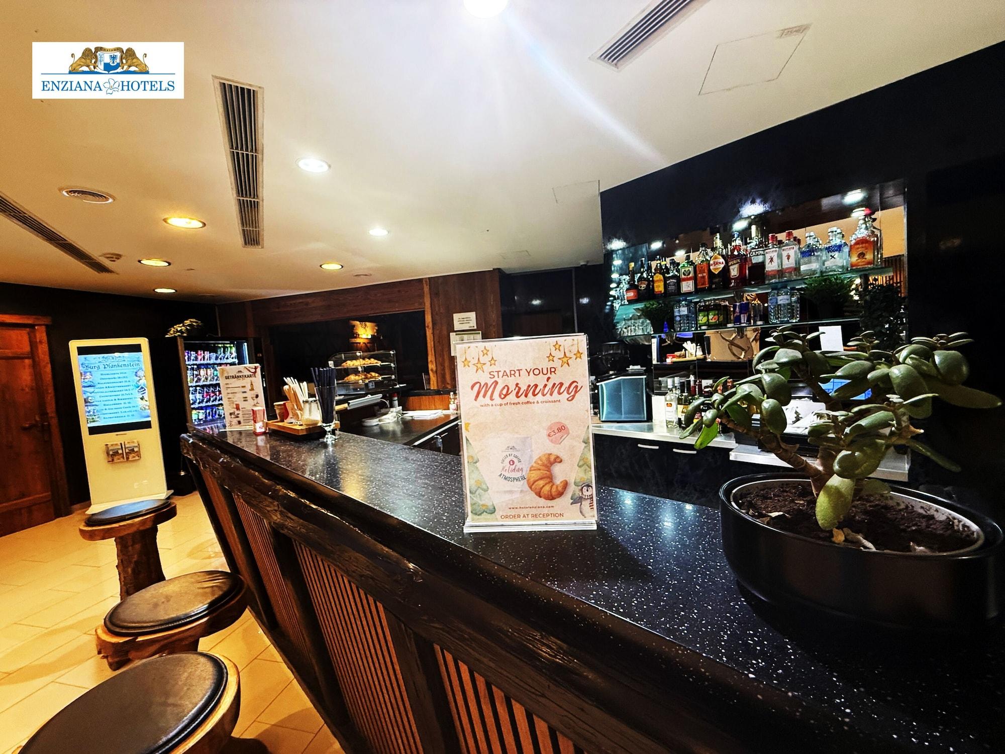 Bar/Salón Hotel Enziana Wien
