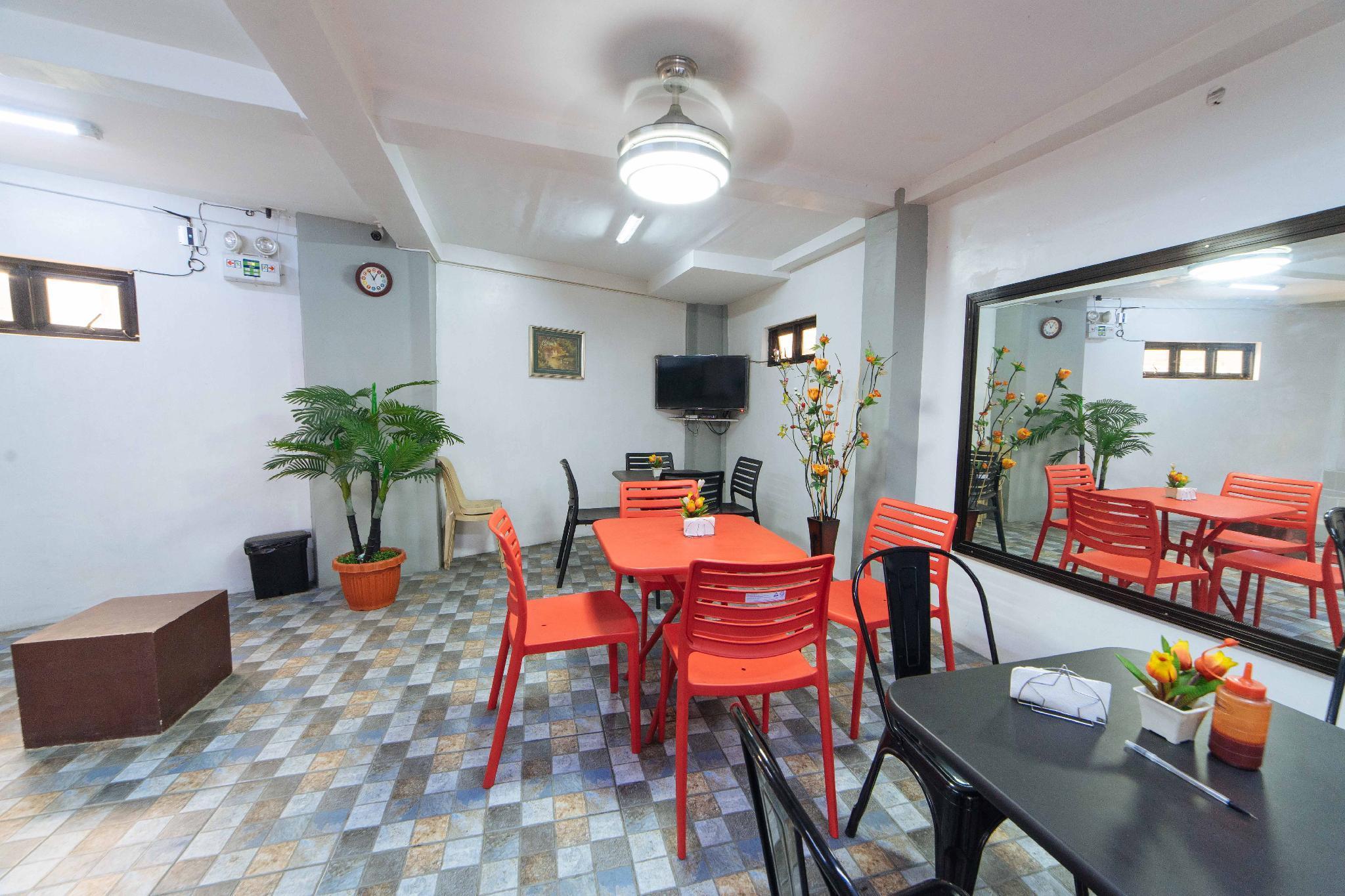 Restaurant RedDoorz @ San Antonio Binan