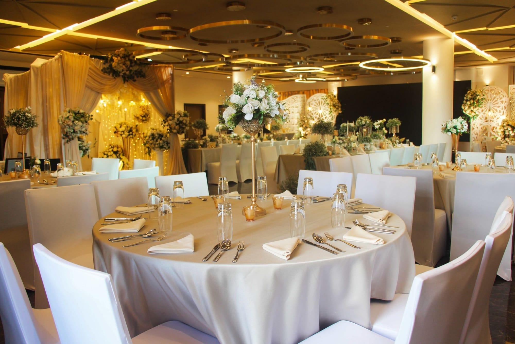 Sala de Reuniones Badsbrotel Suites Zamboanga Peninsula
