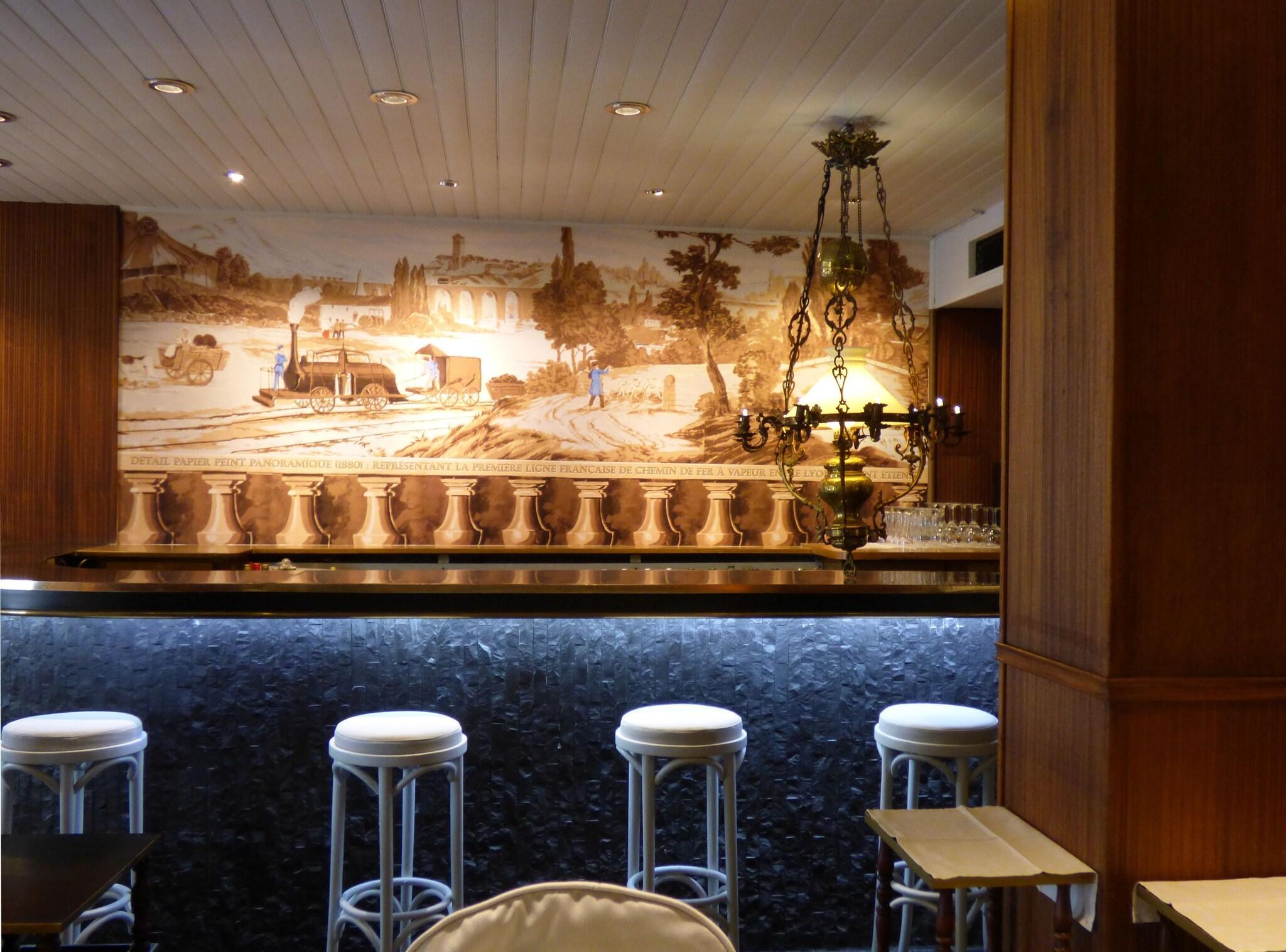 Bar/Salón Terminus du Forez