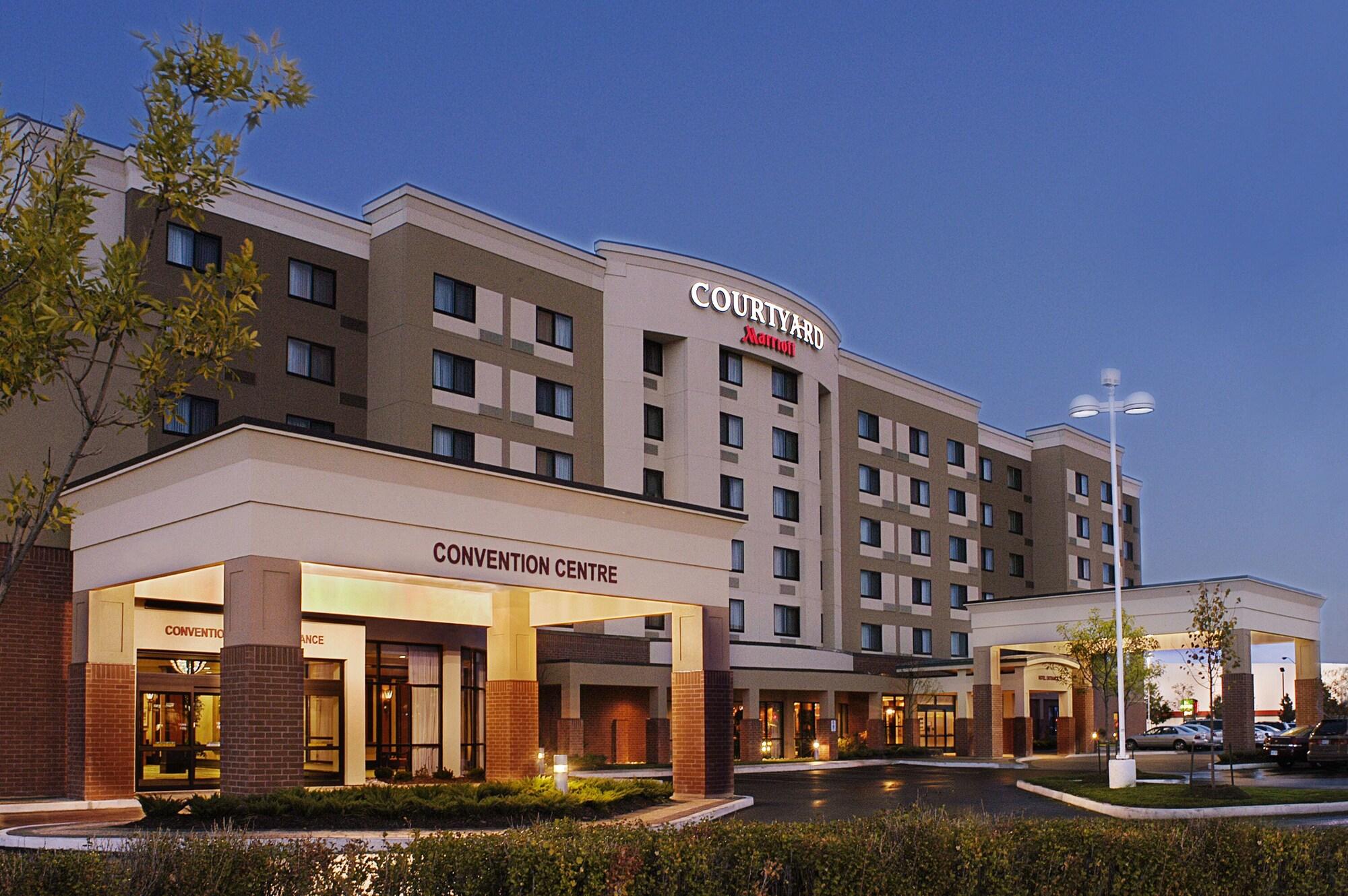Vista Exterior Courtyard by Marriott Toronto Brampton