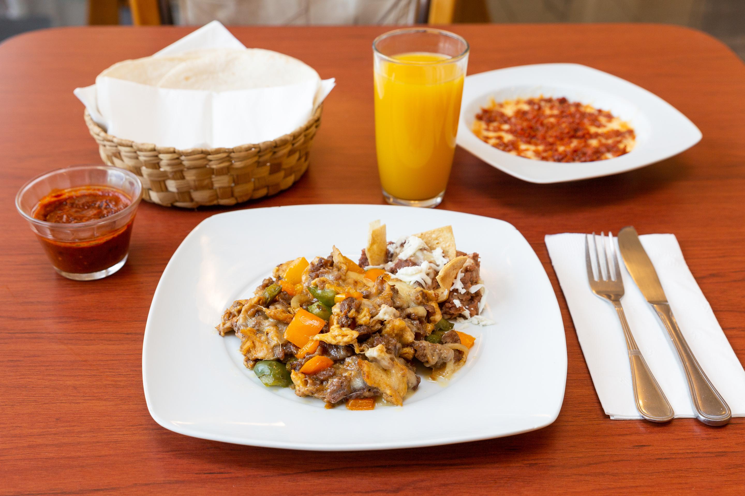 Restaurant Howard Johnson by Wyndham Toluca