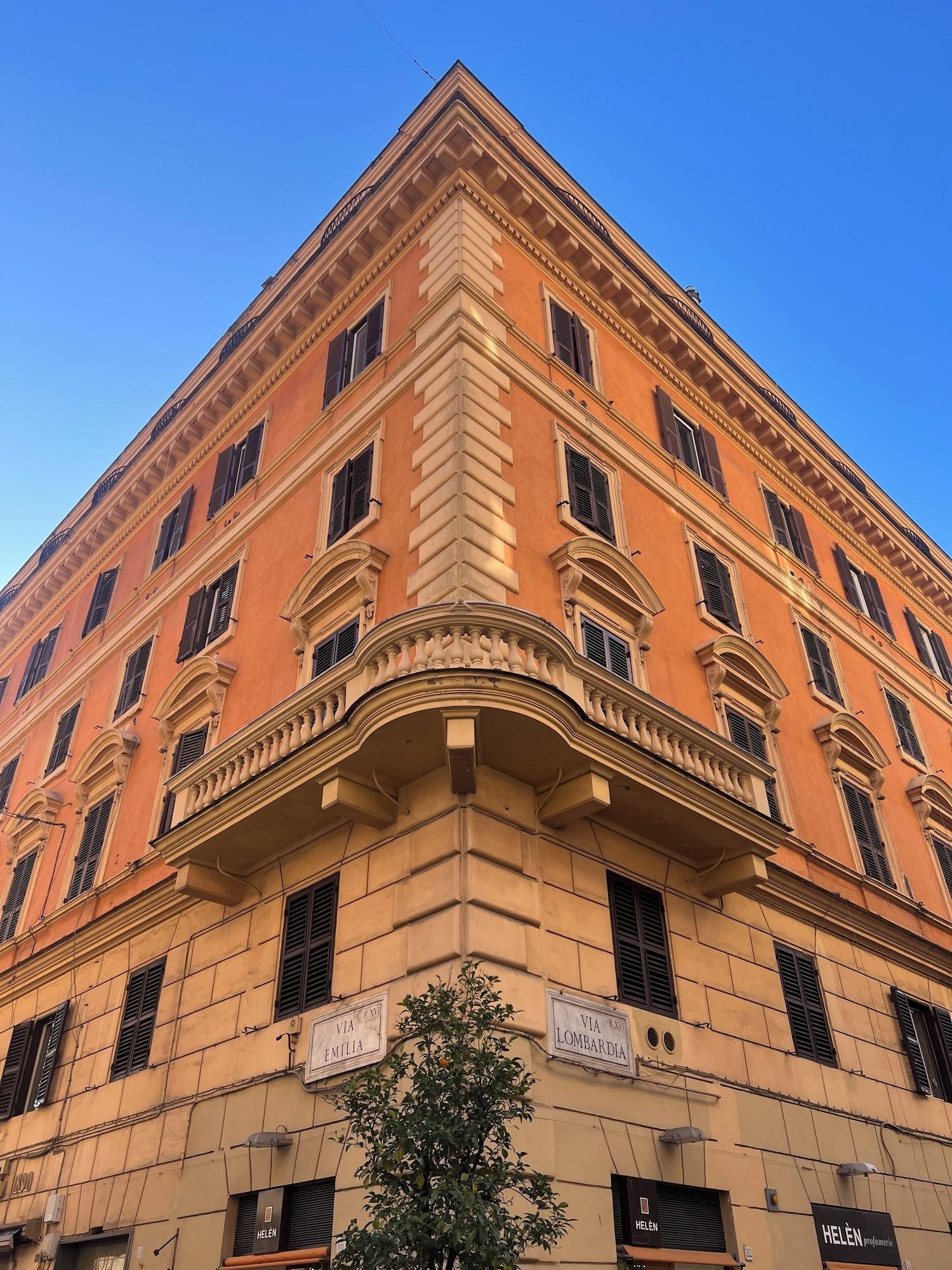 Varios Hotel Garda