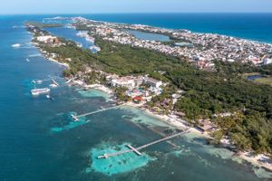 Actividad - Isla Mujeres en Catamaran de Lujo y Club de Playa