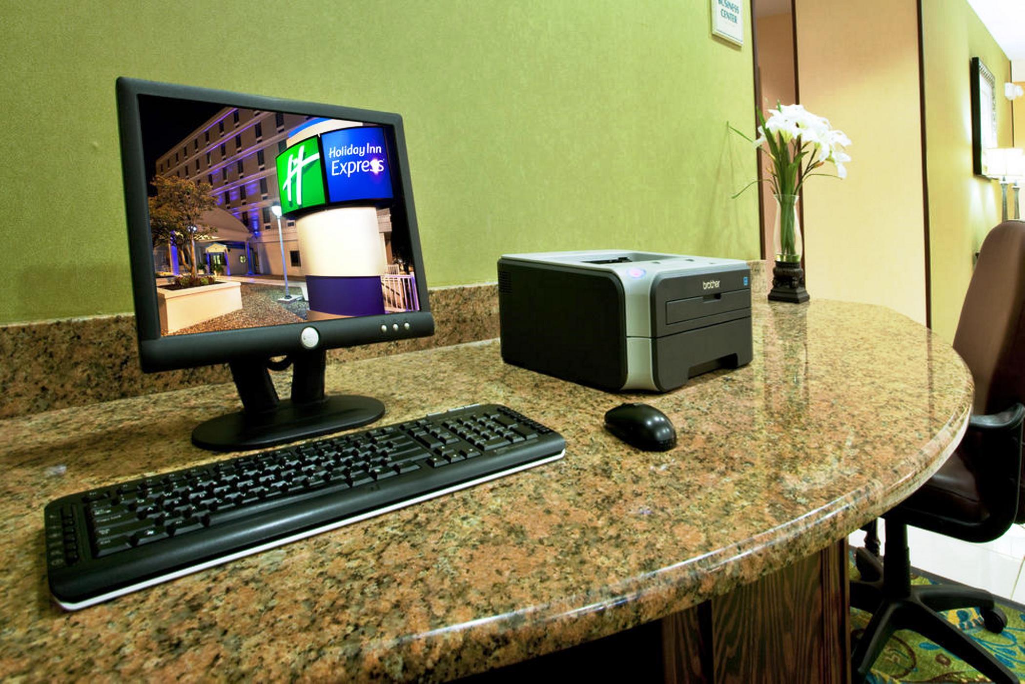 Instalaciones Recreativas Holiday Inn Express Richmond Downtown by IHG