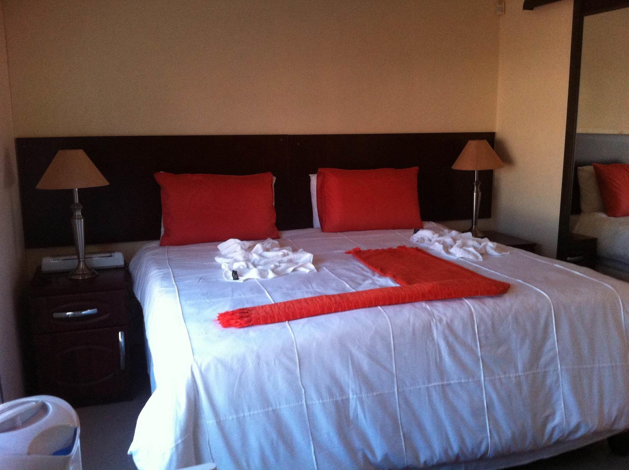Varios Kingbed Guest House