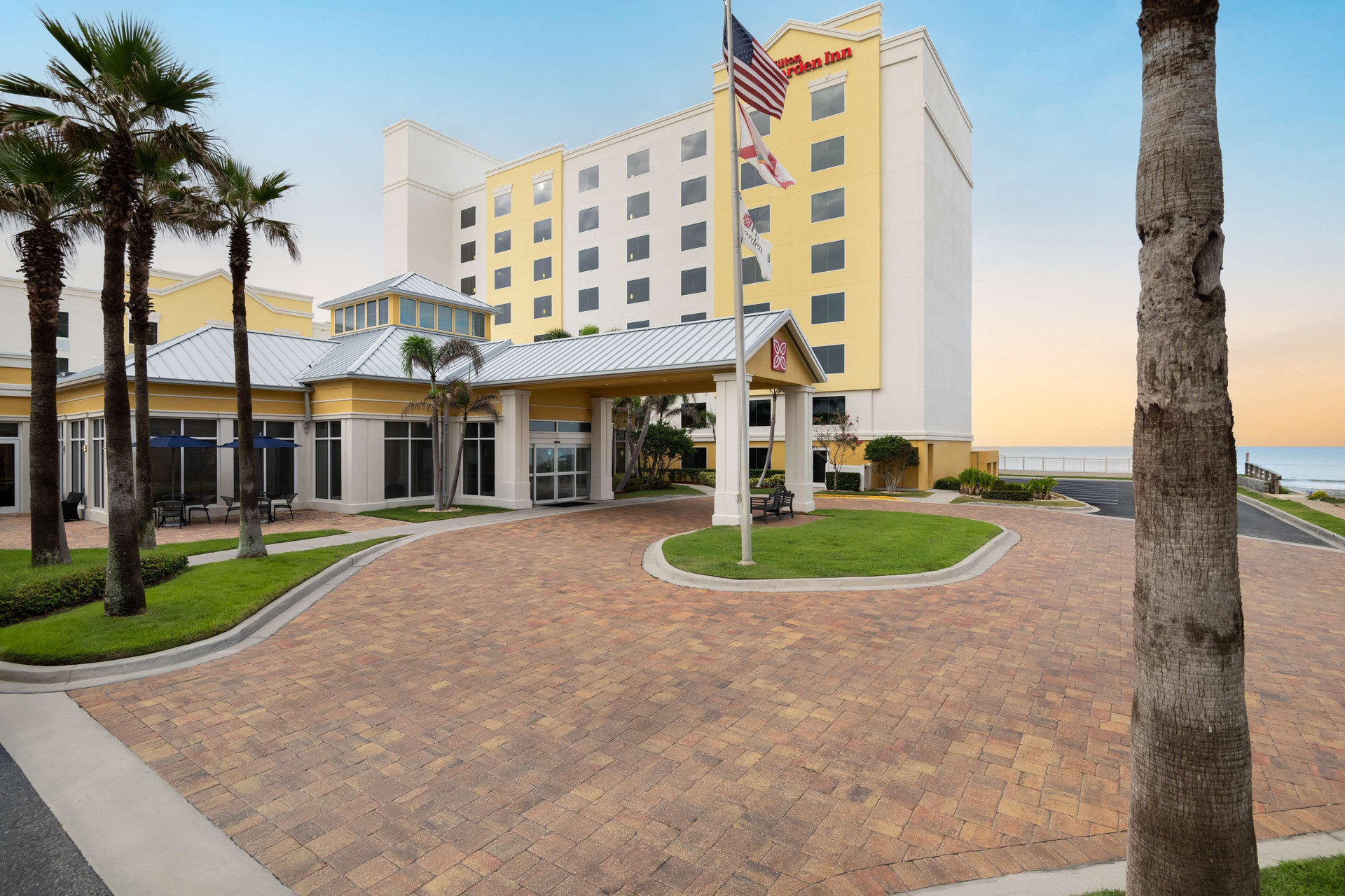 Vista Exterior Hilton Garden Inn Daytona Beach Oceanfront