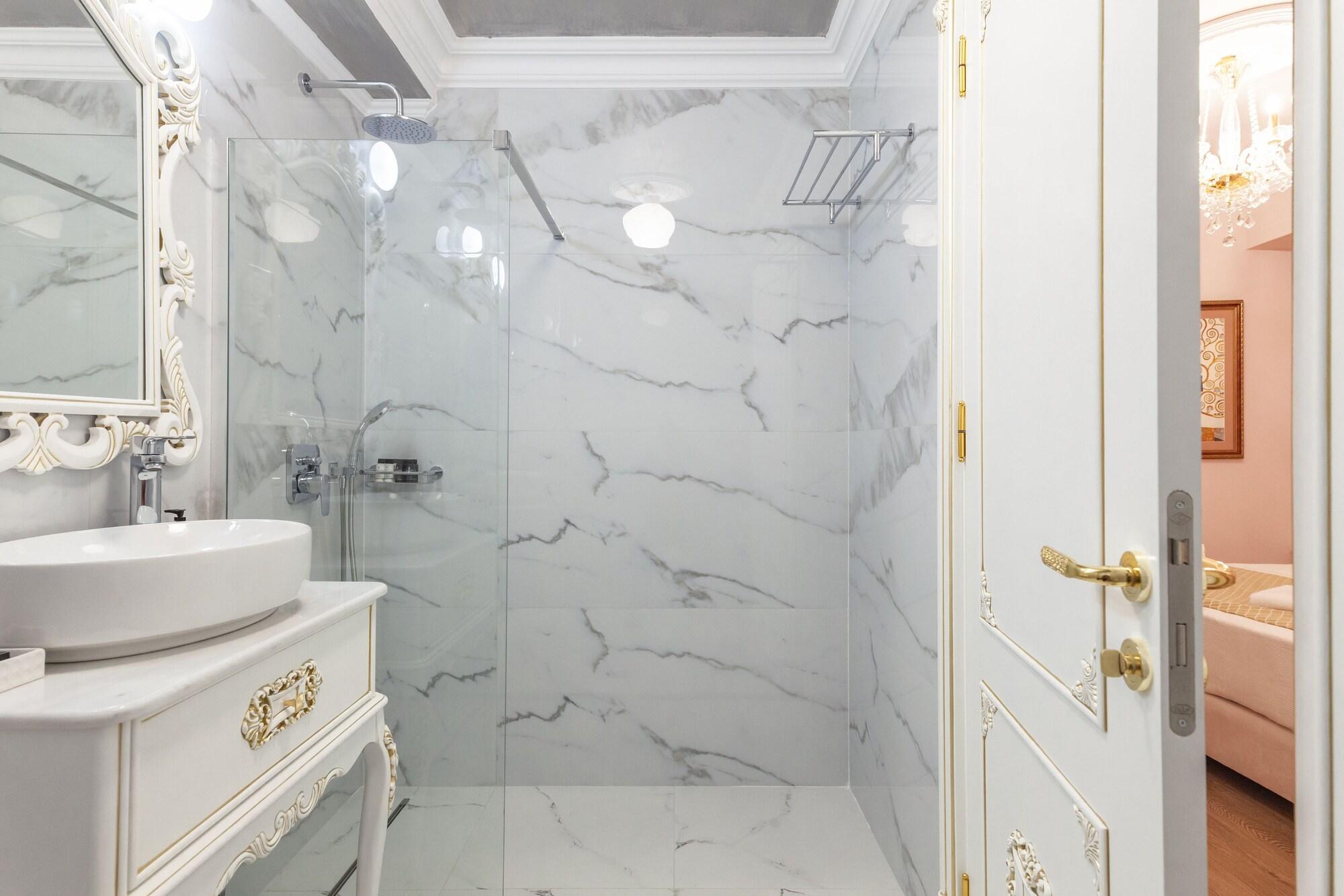 Equipamiento de Habitación Via Villa Iliotti