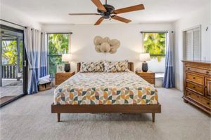 Alquiler Vacacional - Island's ridge view home w/pool, 150" movie, workspace (dog friendly)