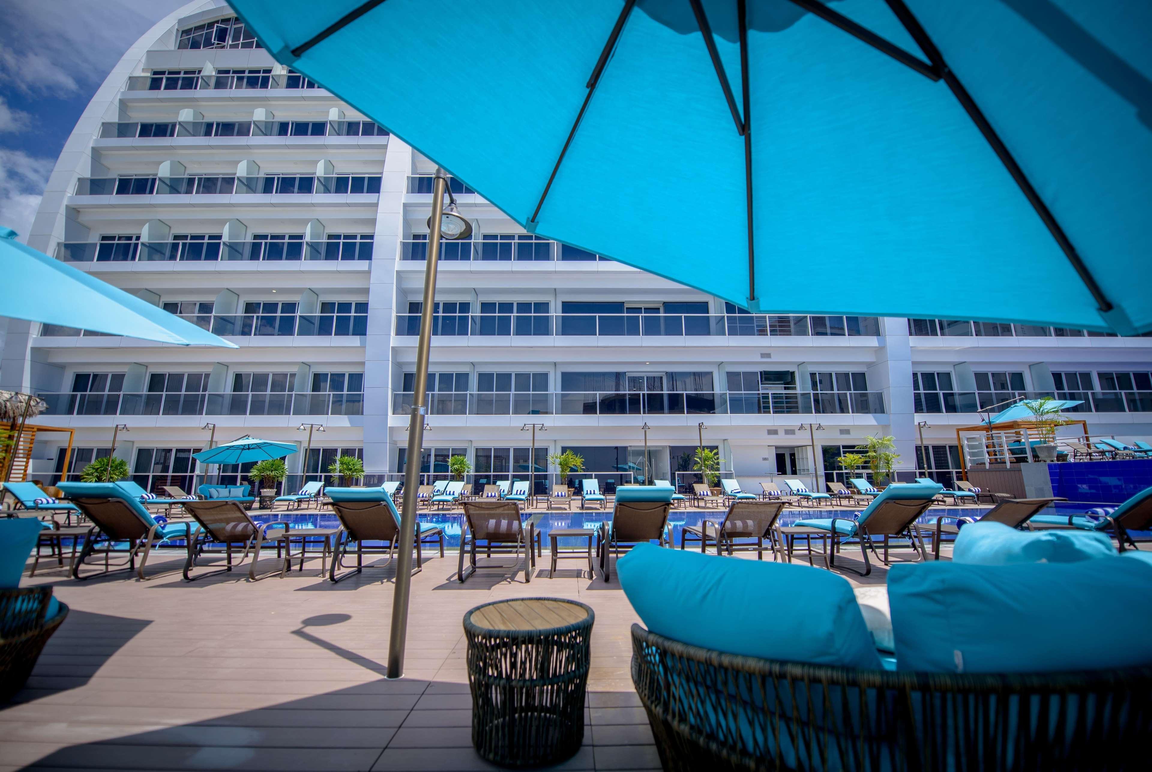 Vista Piscina Wyndham Manta Sail Plaza Hotel Convention C