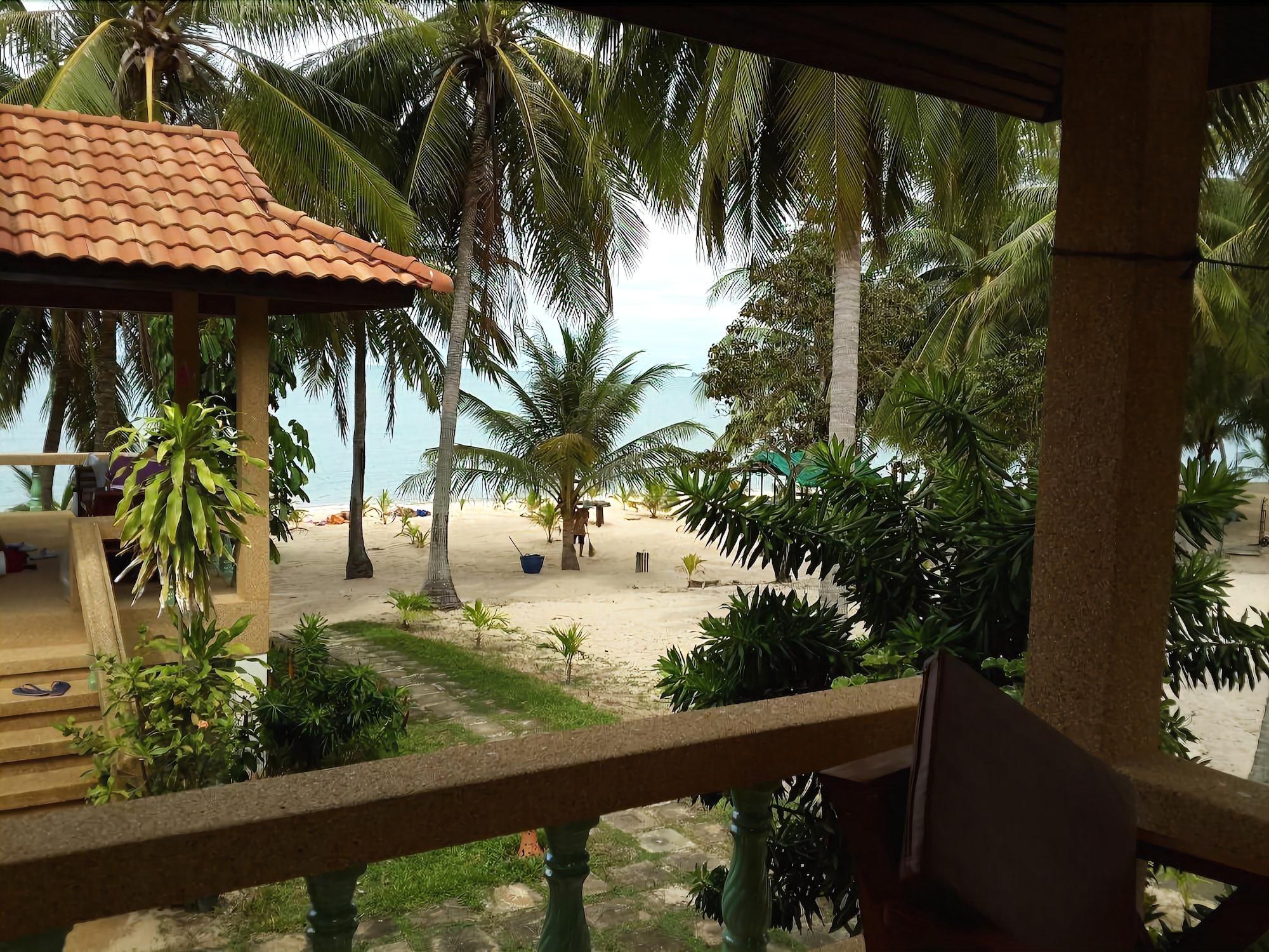 Vista Exterior Shangrilah Bungalow