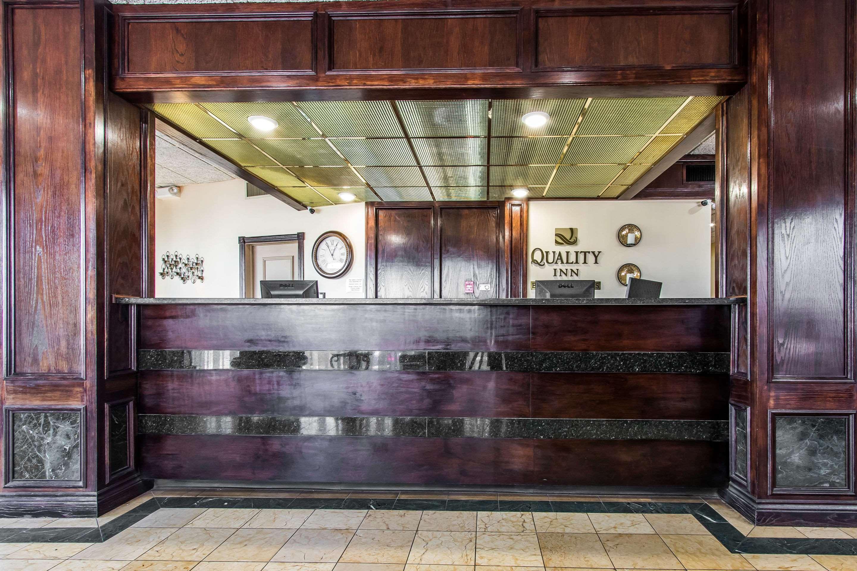 Vista Lobby Quality Inn Duncan Hwy 81