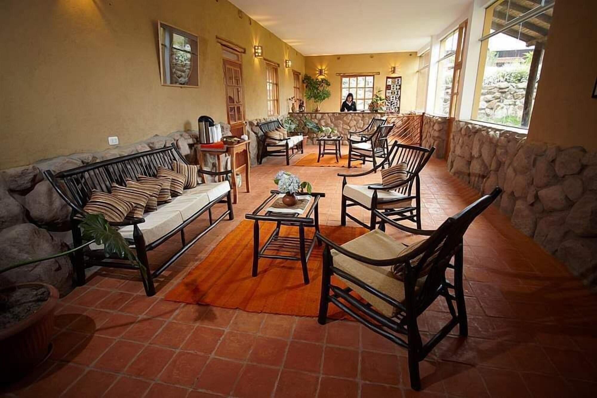 Vista Lobby Willka Rumi Lodge