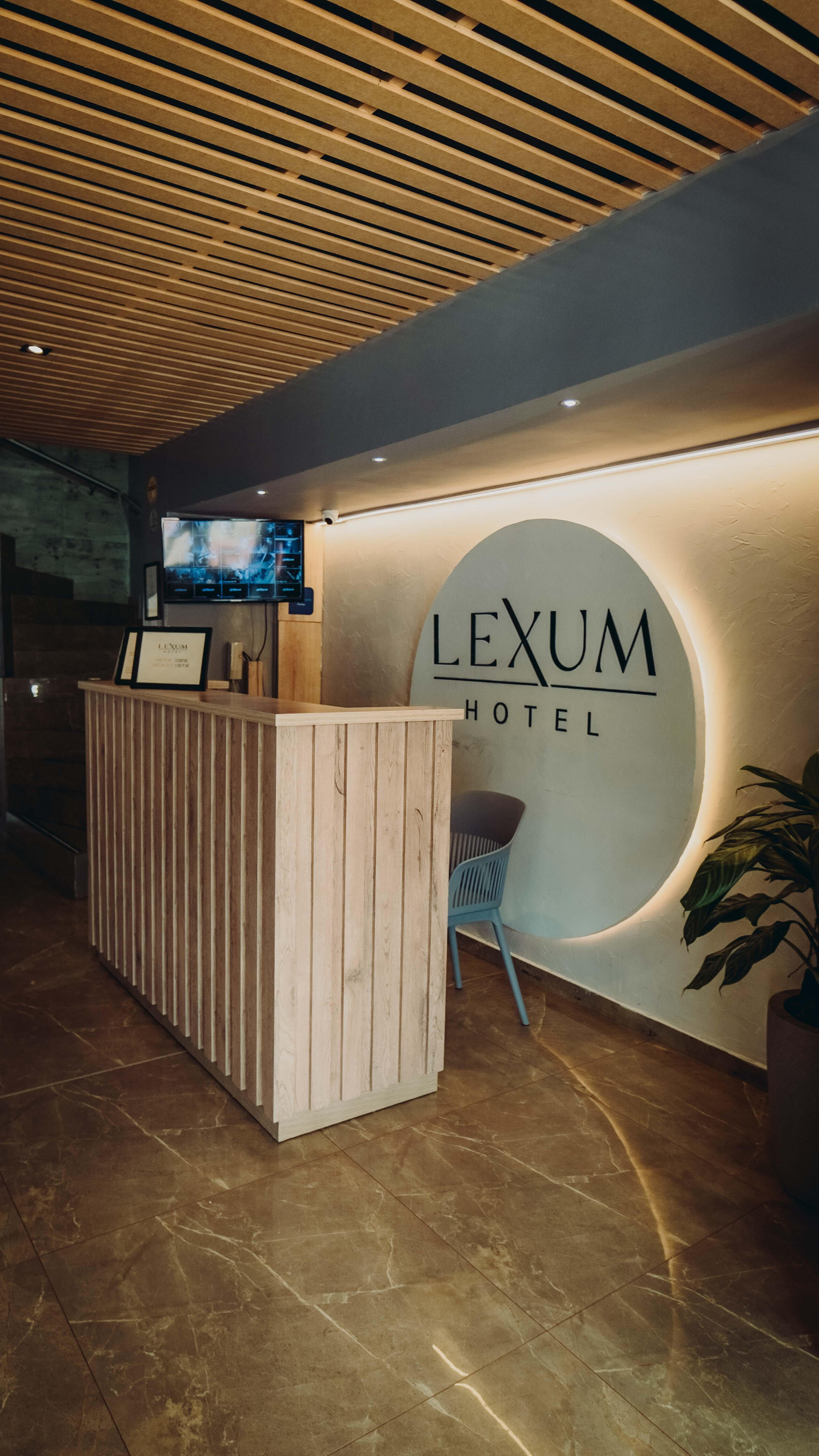 Vista Lobby Lexum by Bernalo Hotels