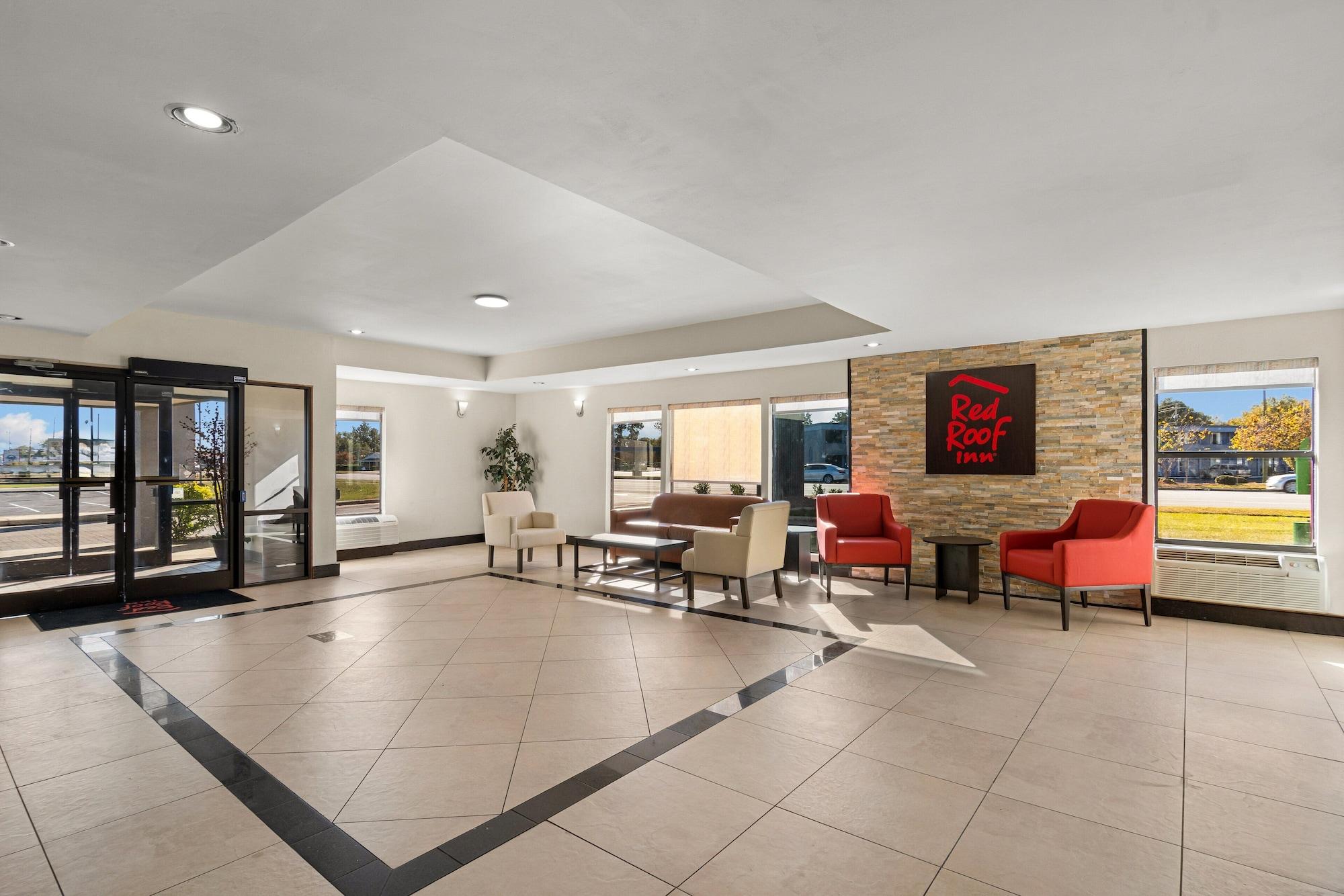 Vista Lobby Red Roof Inn Washington, NC