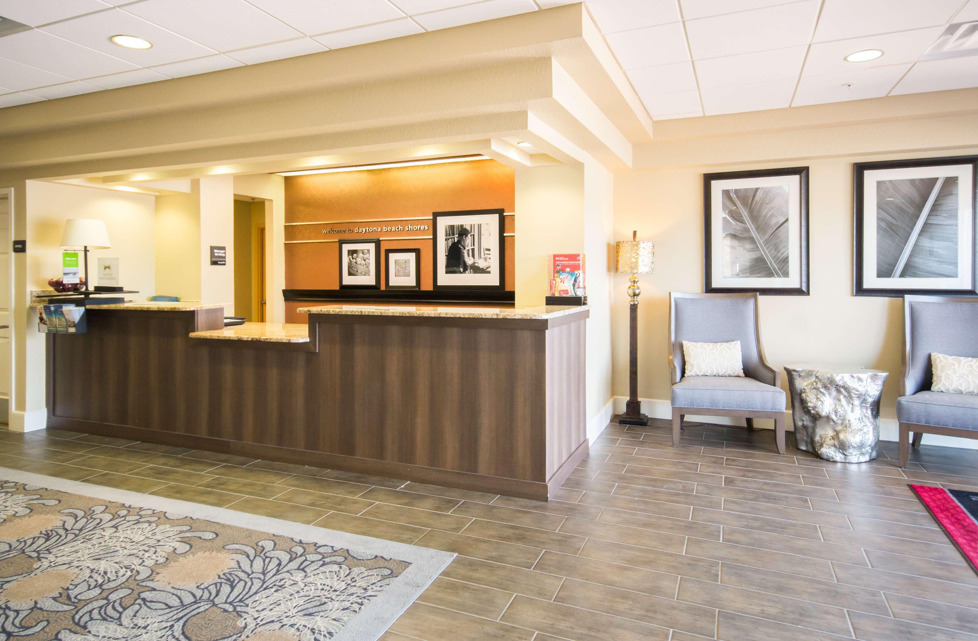 Vista Exterior Hampton Inn Daytona Shores - Oceanfront