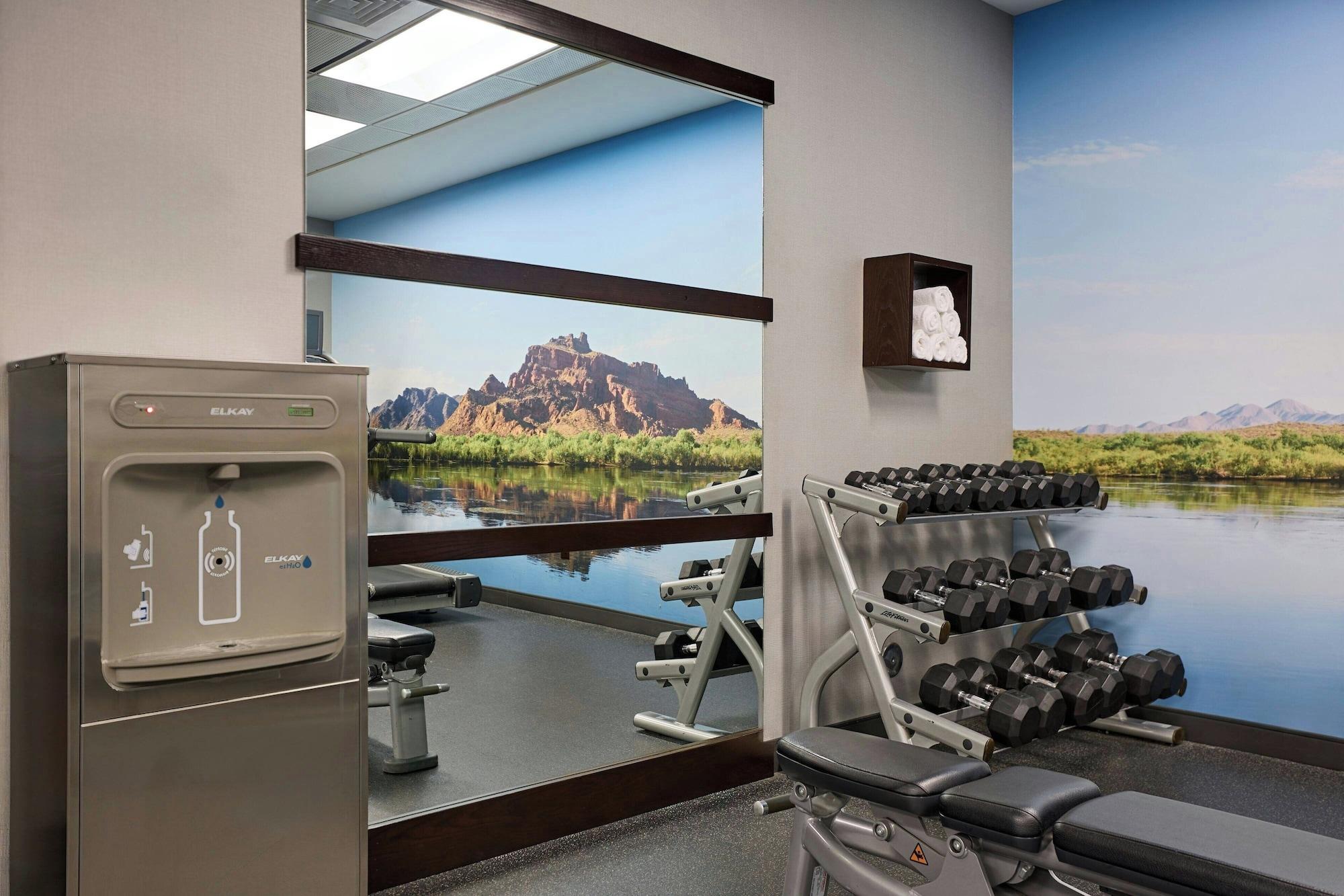 Gimnasio Courtyard Scottsdale Salt River