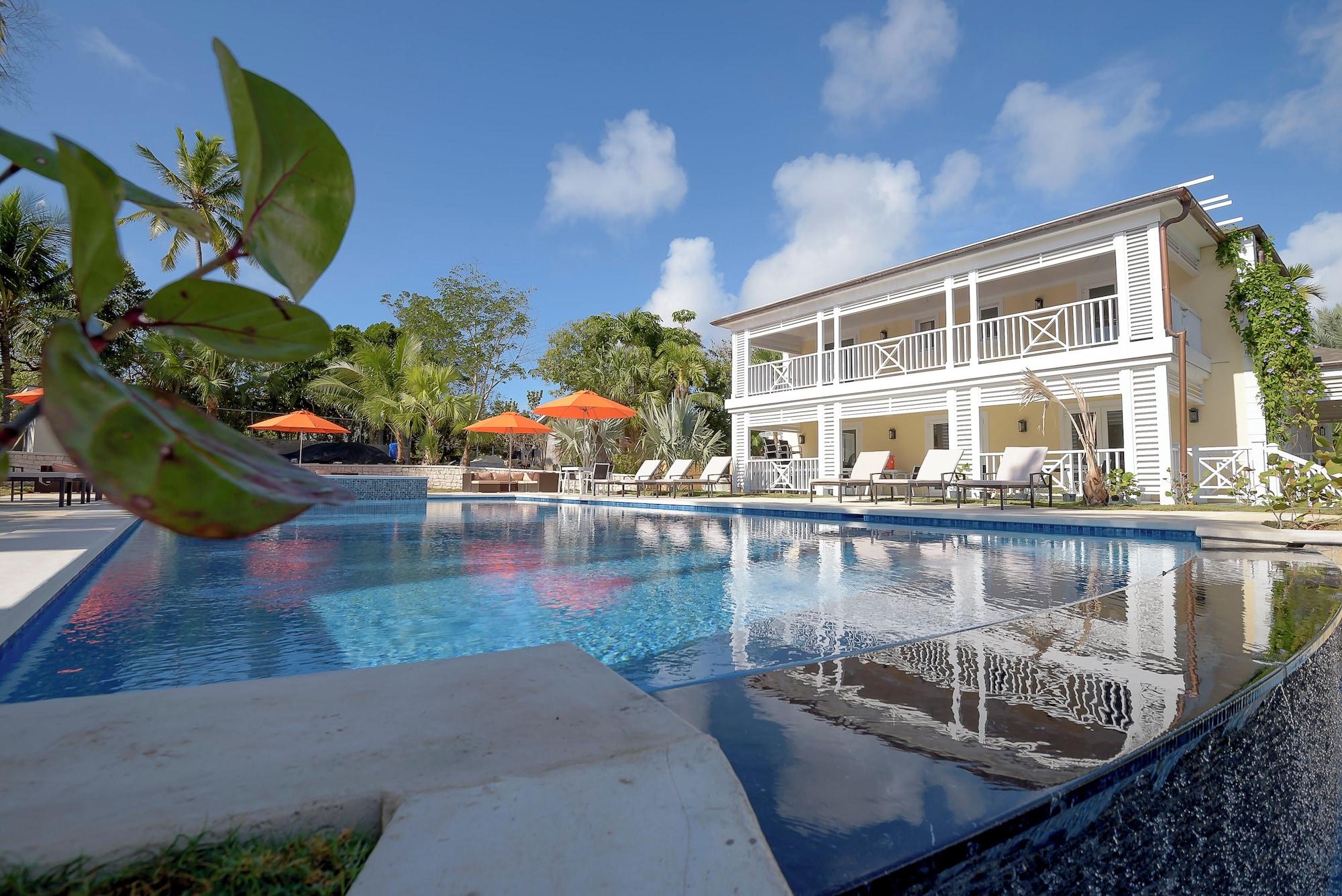 Vista Lobby Silk Cotton Villas