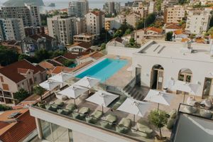 Alojamiento - Infinity Hotel & More