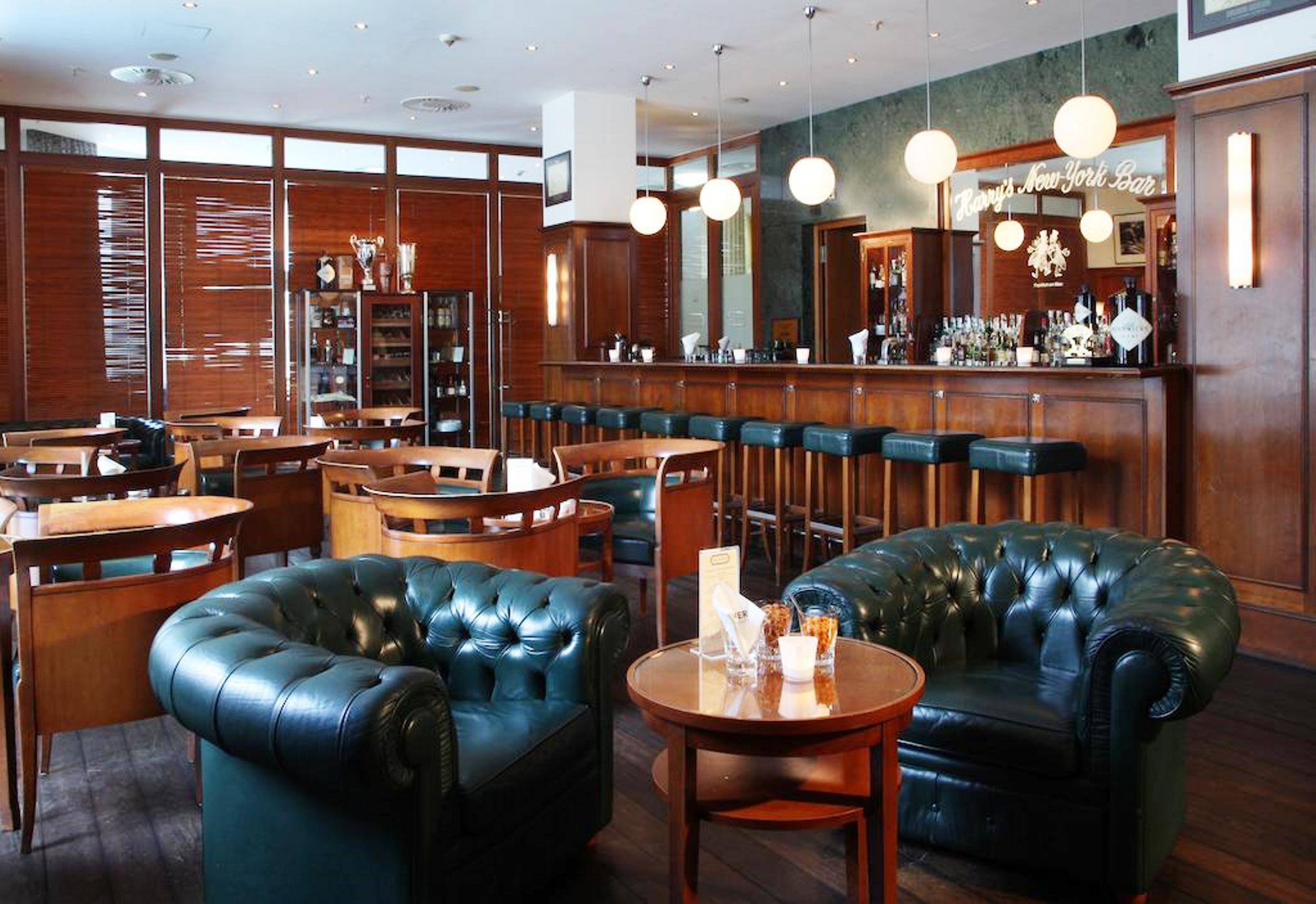Bar/Salón Lindner Hotel Frankfurt Main Plaza, part of JdV by Hyatt