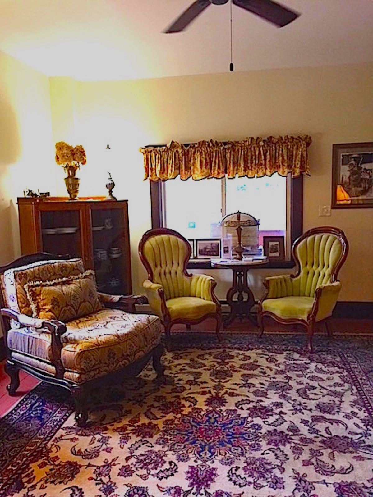 Vista Lobby River House Lodge