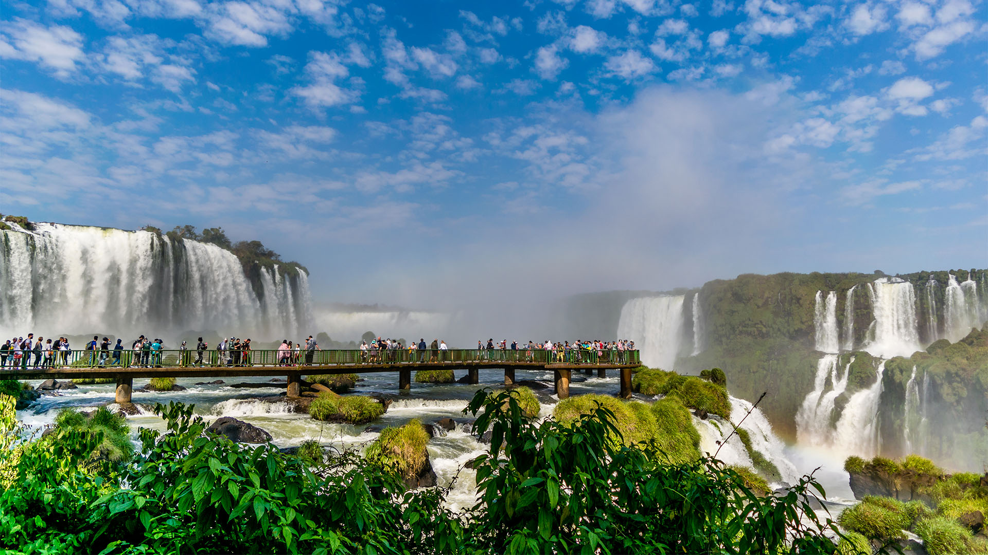 7 atrações imperdíveis que você precisa conhecer em Foz do Iguaçu