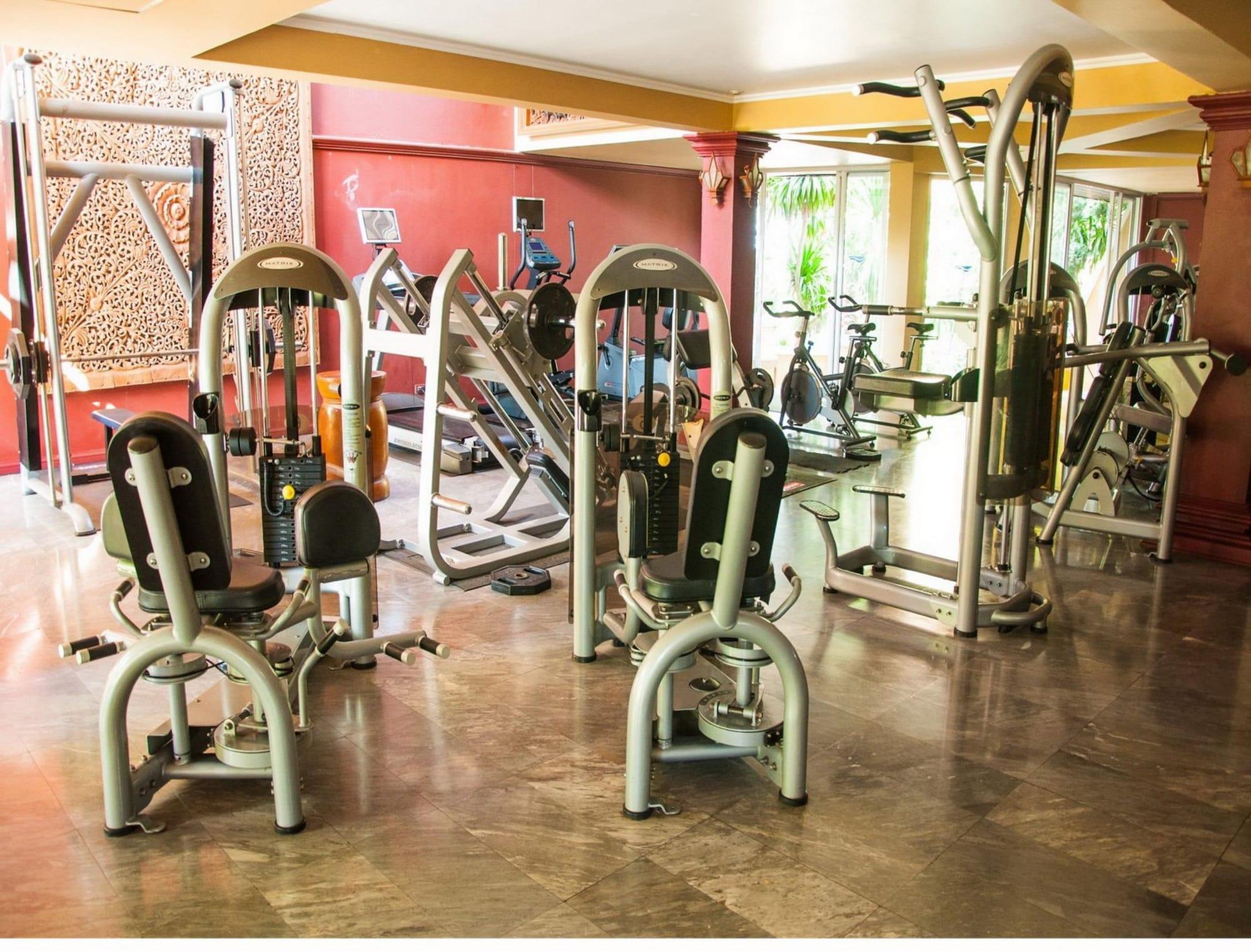 Gimnasio The Fair House Beach Resort & Hotel