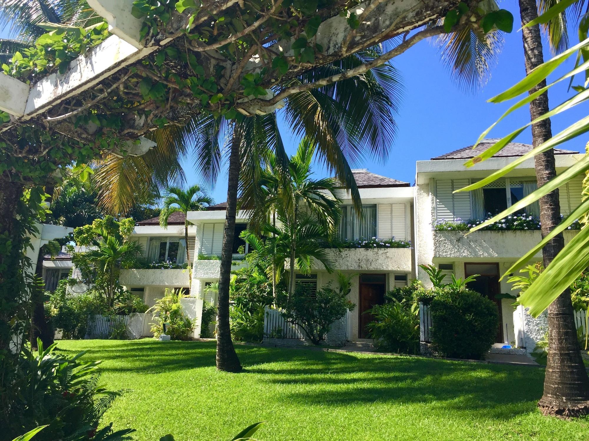 Vista Exterior Goblin Hill Villas at San San