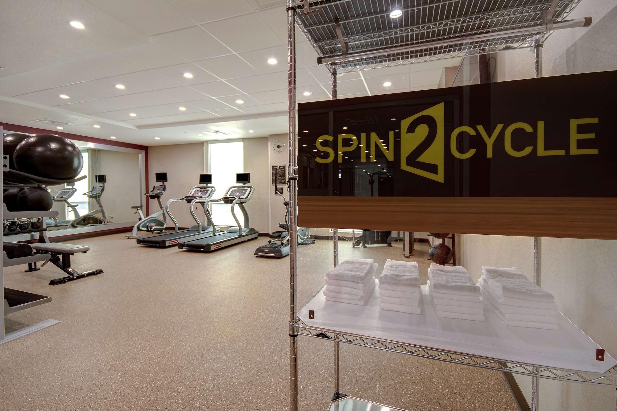 Gimnasio Home2 Suites by Hilton Burleson