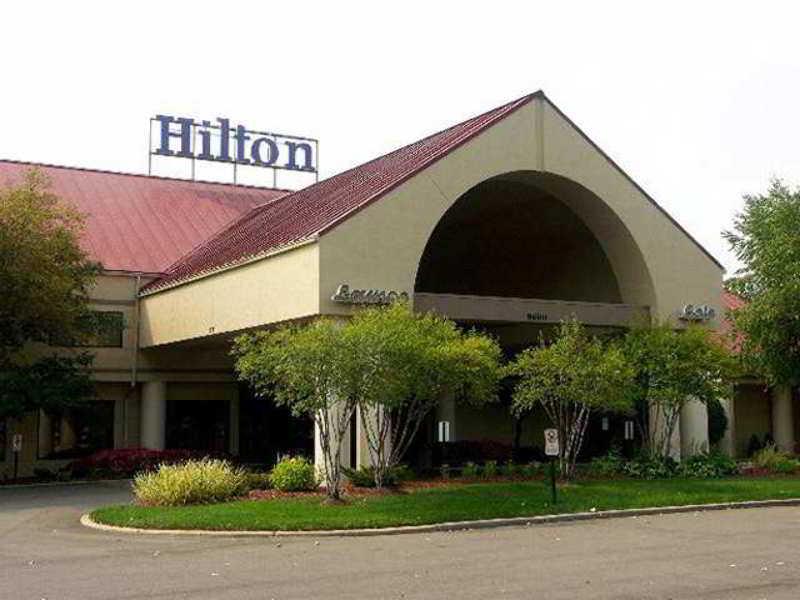 Vista Exterior Embassy Suites by Hilton Detroit Metro Airport