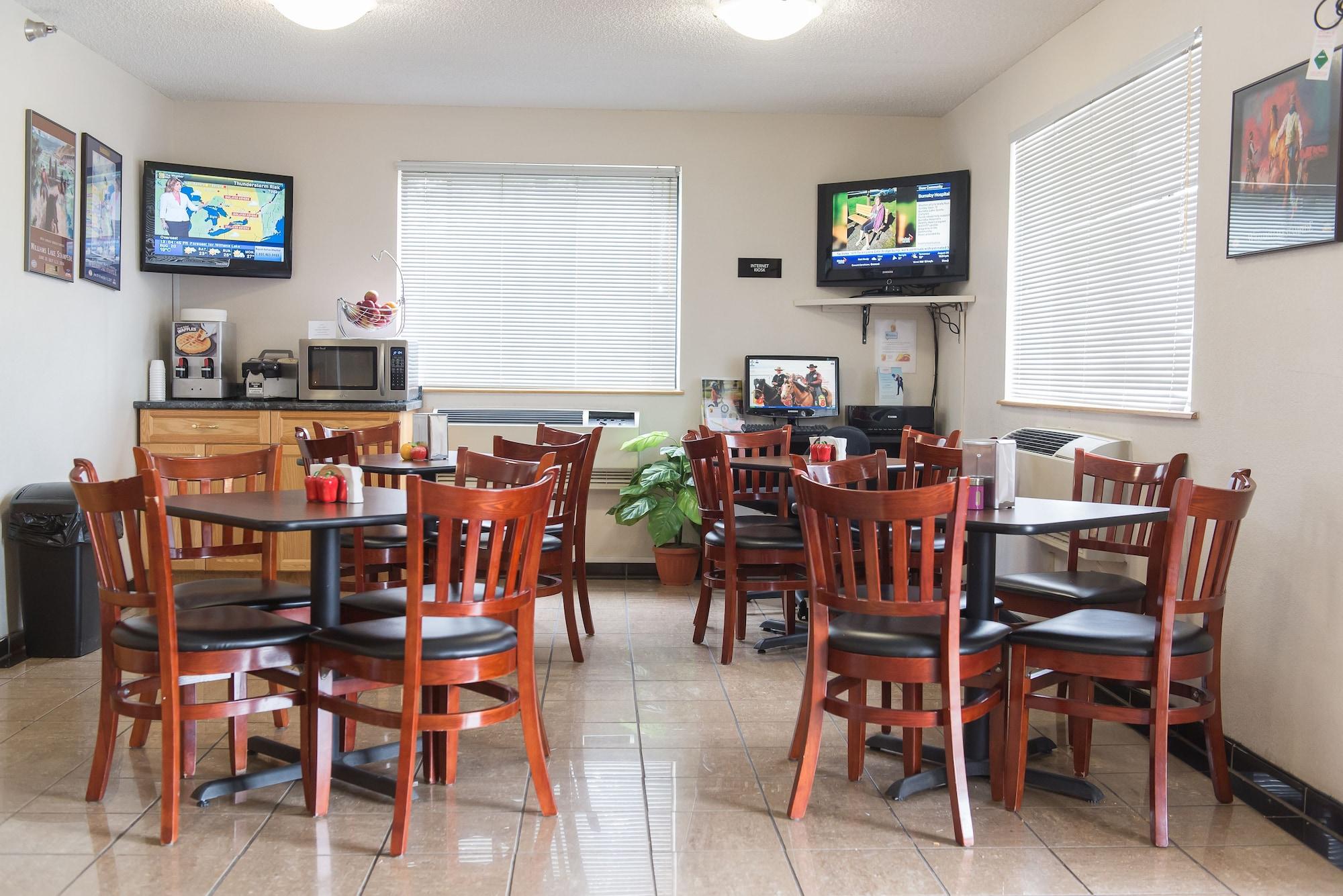 Restaurant Super 8 by Wyndham Williams Lake BC