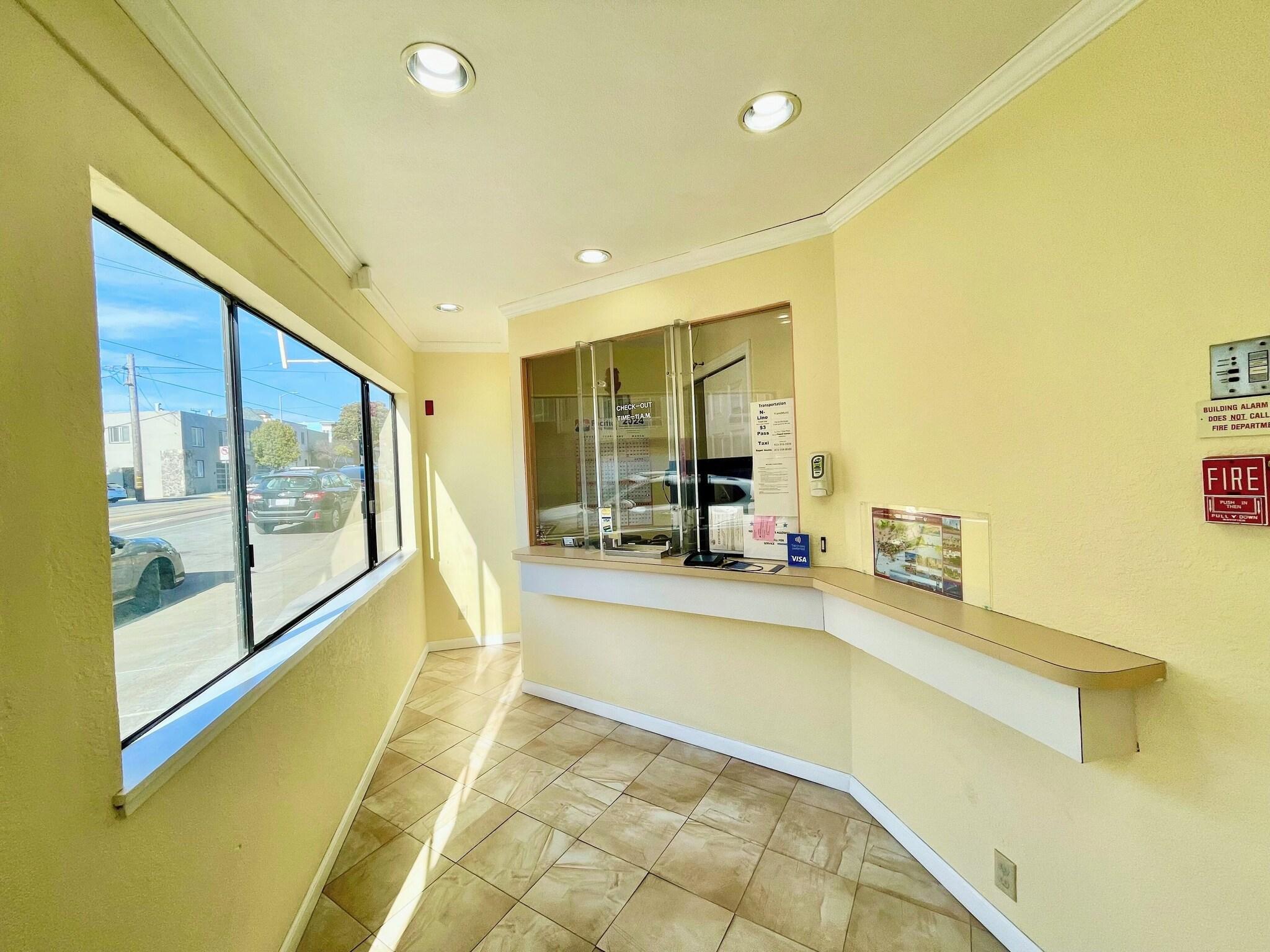 Vista Lobby Ocean Inn