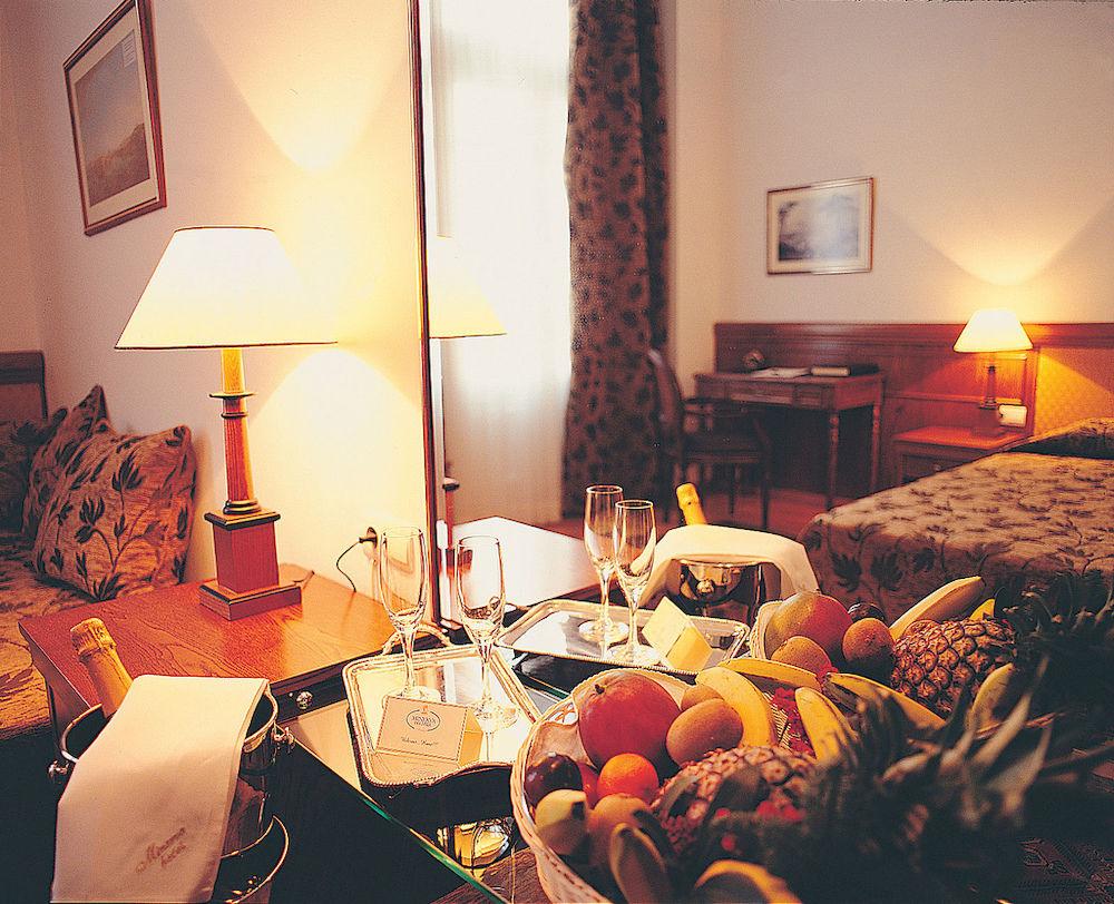 Set de Habitación Minerva Premier Hotel