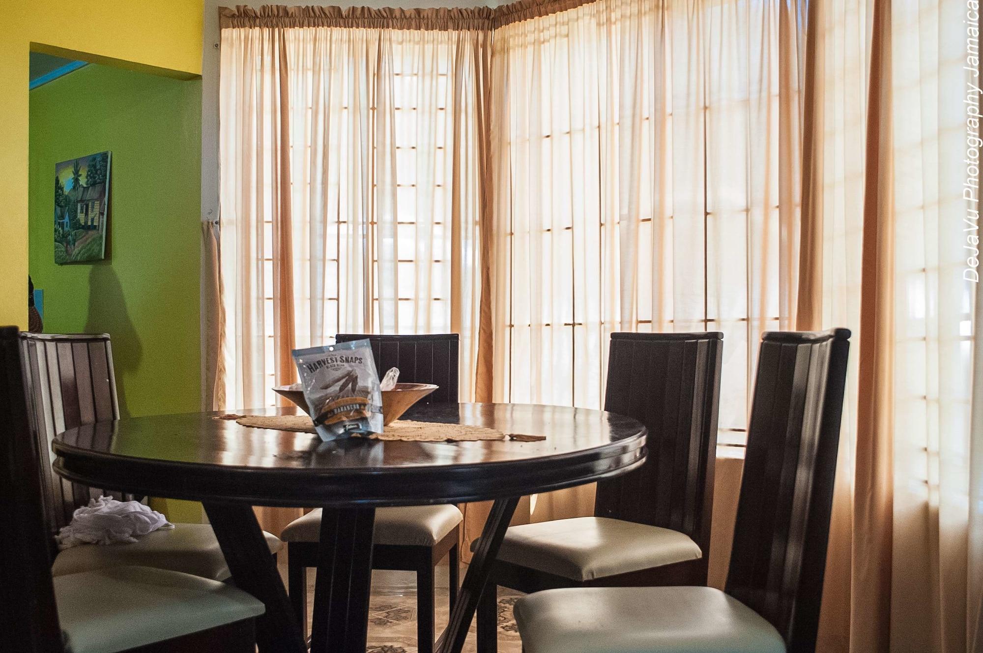 Equipamiento de Habitación Spectaculer View at Columbus Heights