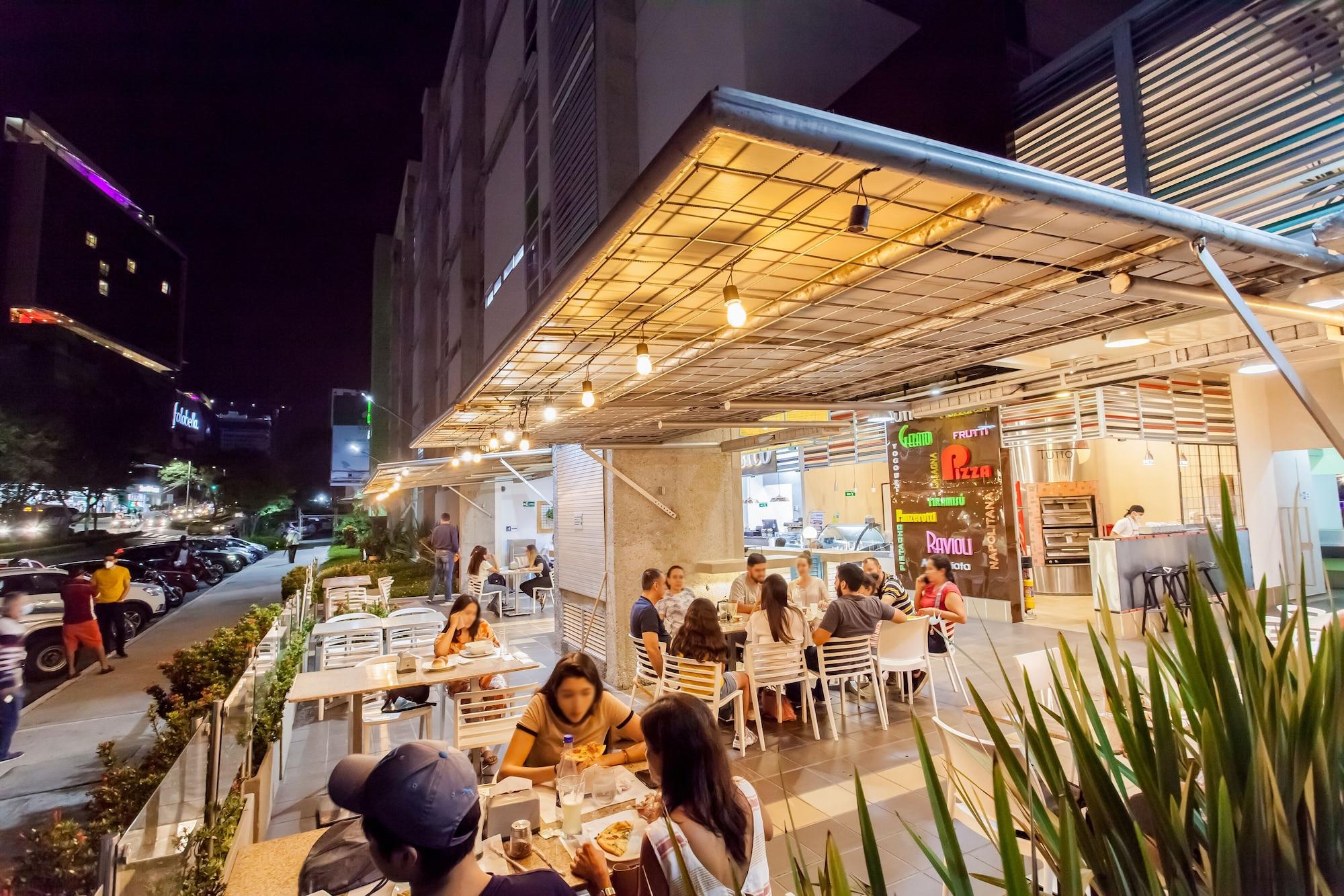 Varios Eco Star Hotel