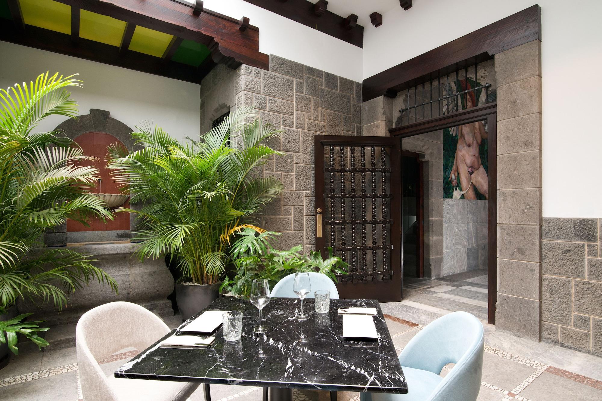 Vista Lobby Suites 1478
