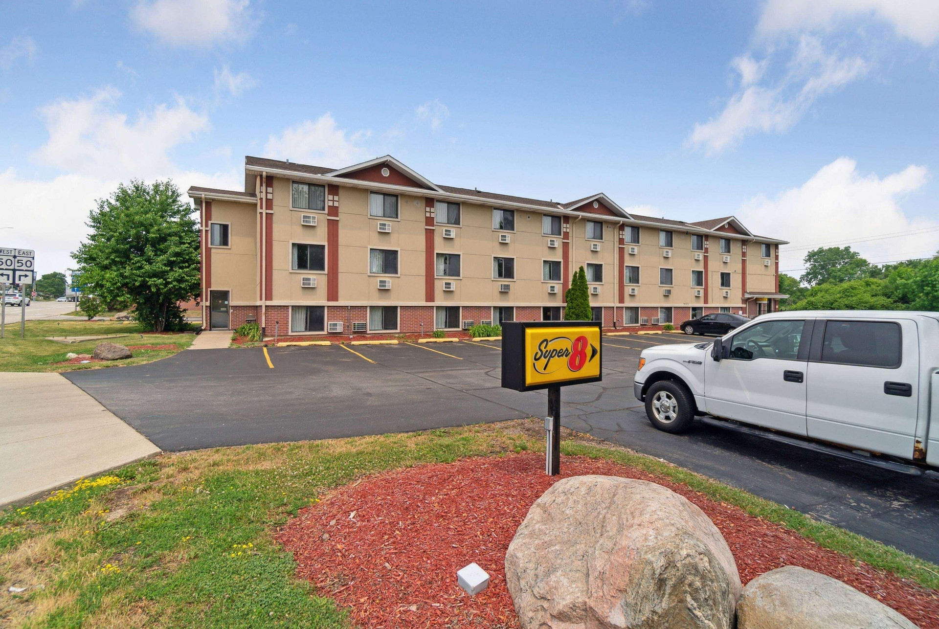 Vista Exterior Super 8 by Wyndham Kenosha/Pleasant Prairie