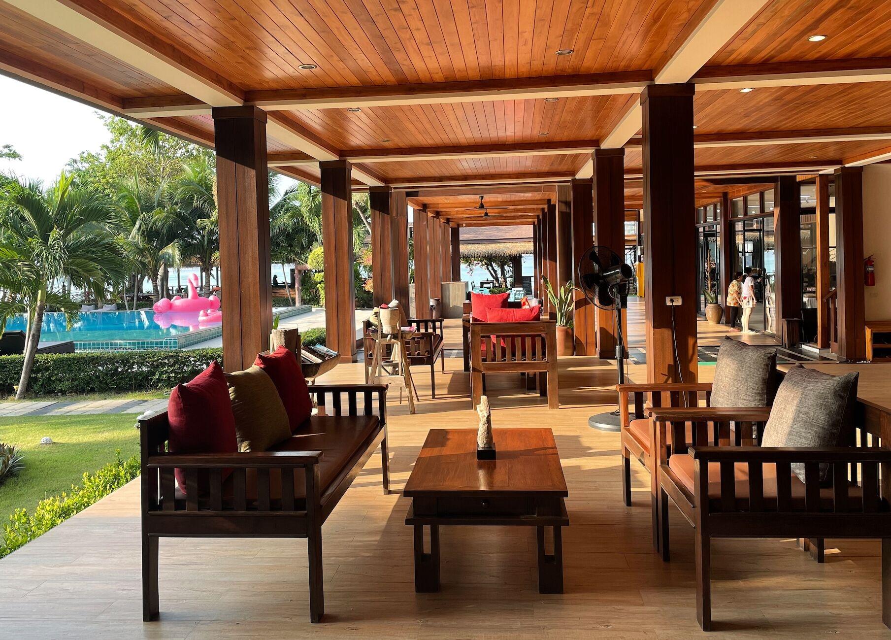 Vista Lobby Phi Phi Villa Resort