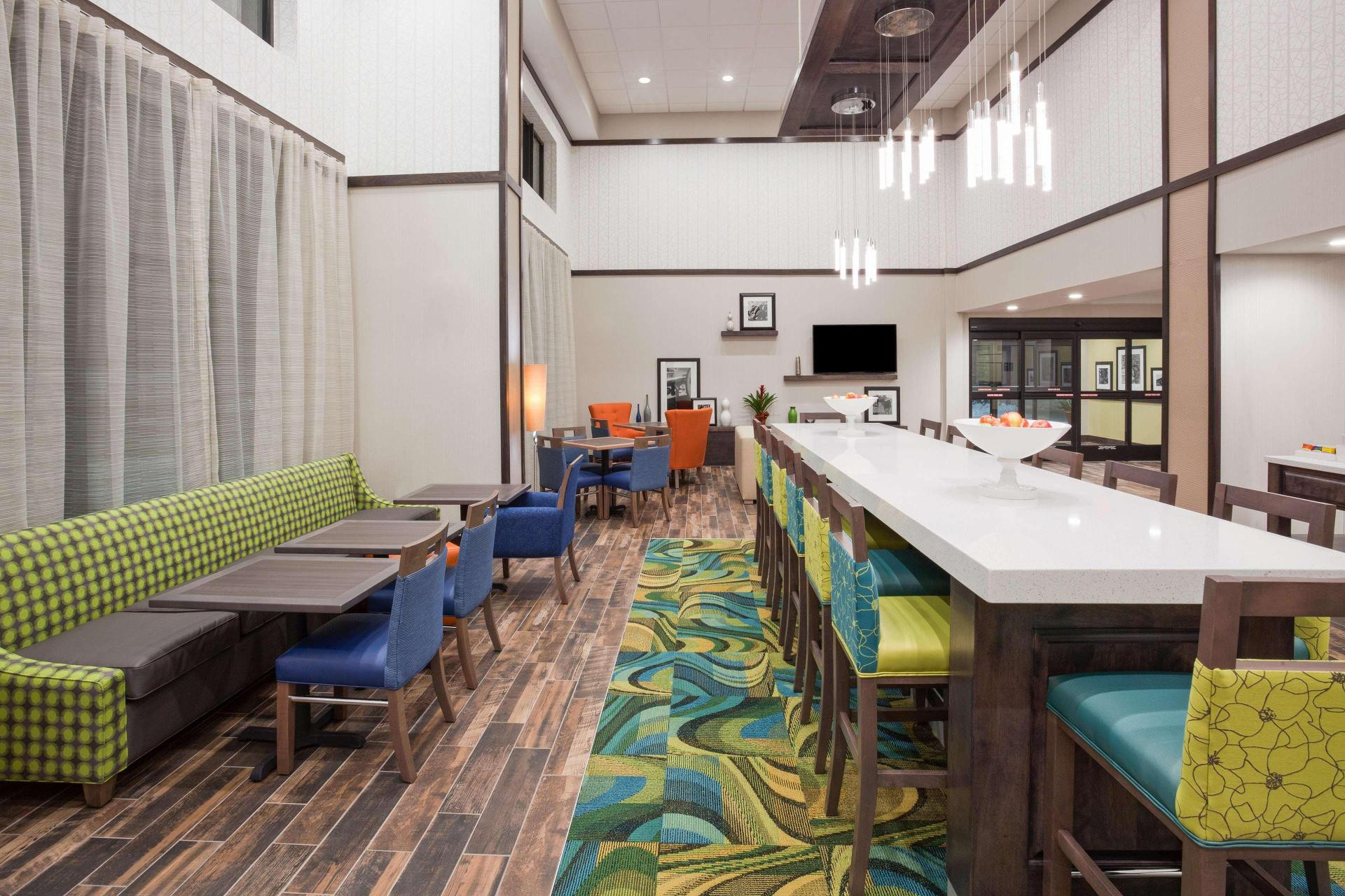 Vista Lobby Hampton Inn & Suites Sioux City South
