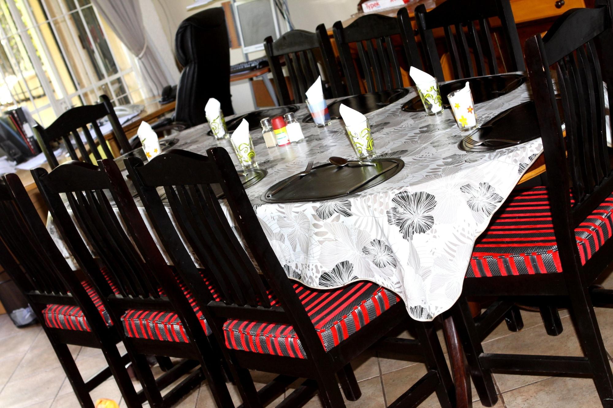 Restaurant Airport Lodge Guest House